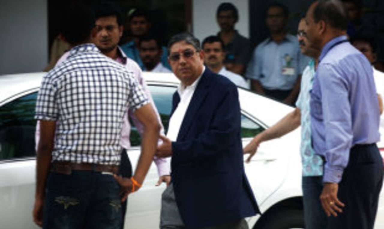 N Srinivasan after meeting with Mumbai police, May 25, 2013