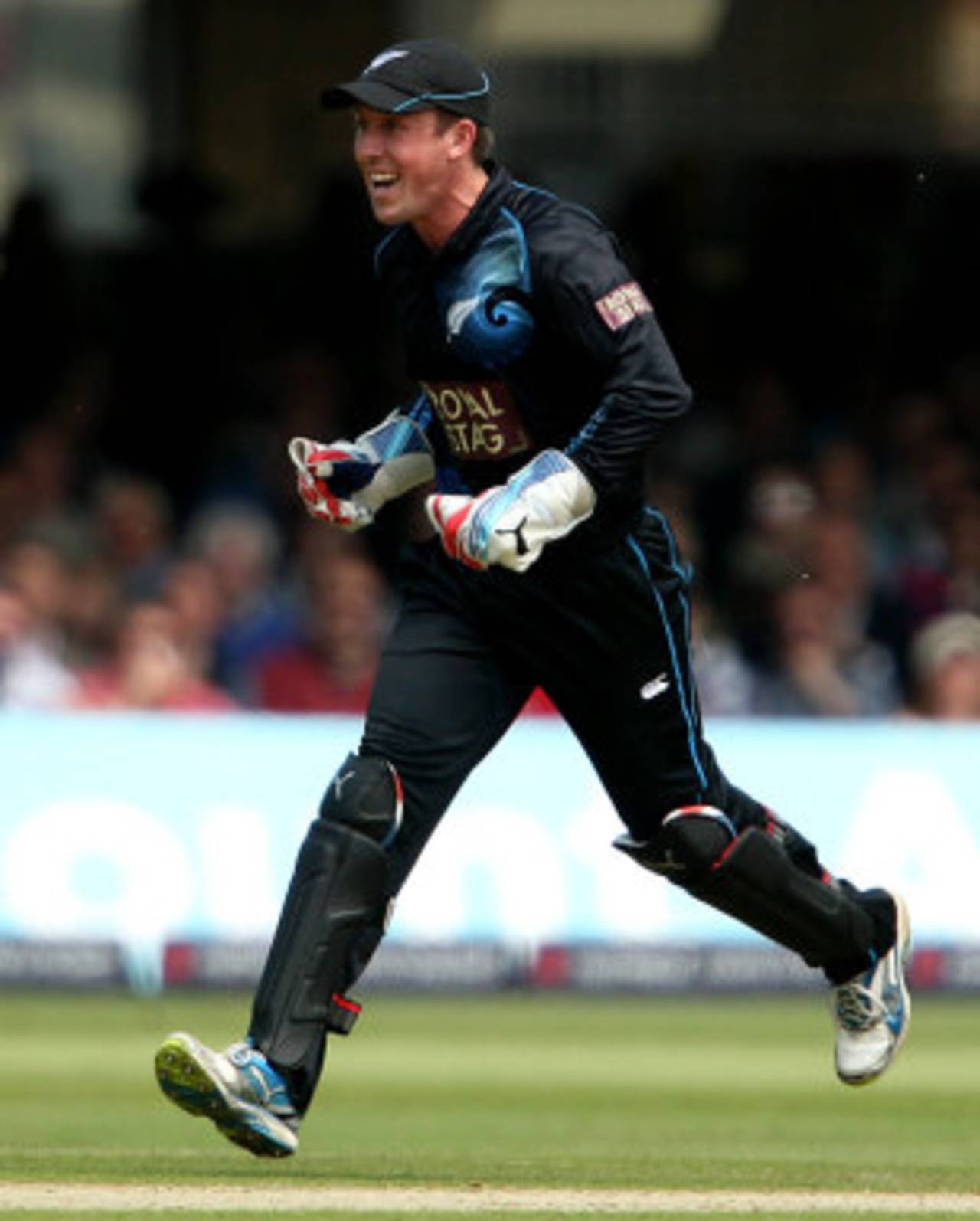 Luke Ronchi enjoyed a good New Zealand debut with the gloves, England v New Zealand, 1st ODI, Lord's, May 31, 2013