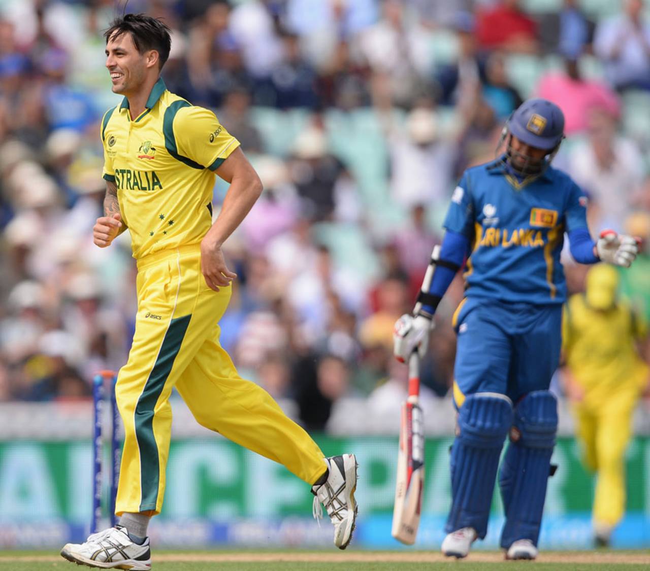 Mitchell Johnson picks up Lahiru Thirimanne, Australia v Sri Lanka, Champions Trophy, Group A, The Oval, June 17, 2013