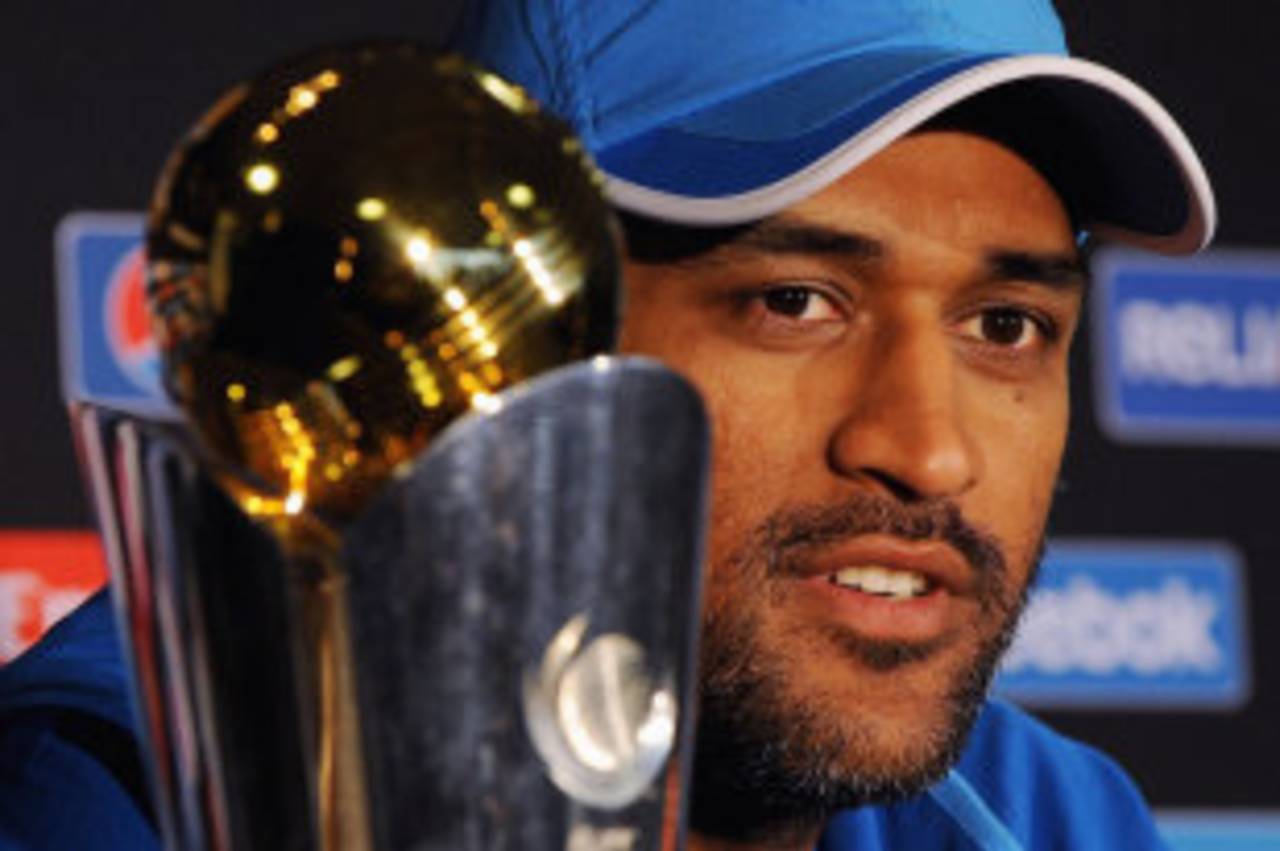 MS Dhoni with the Champions Trophy, England v India, Champions Trophy final, Edgbaston, June 22, 2013