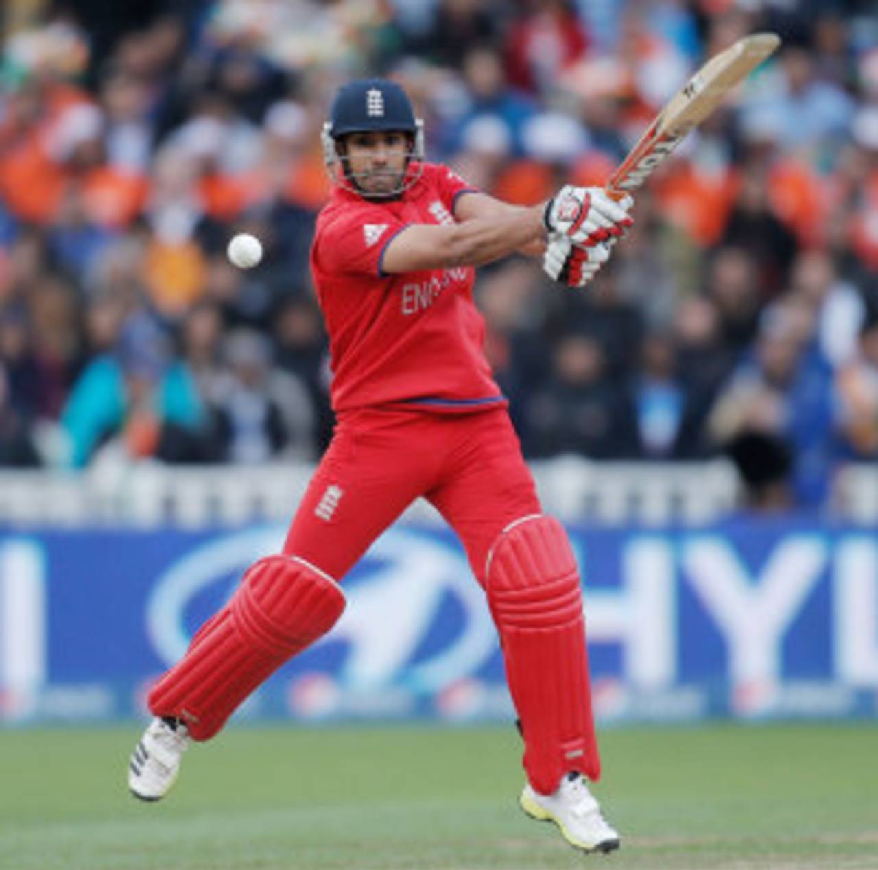 Bopara: more liable to reverse the course of a game with thrusts than parries&nbsp;&nbsp;&bull;&nbsp;&nbsp;International Cricket Council