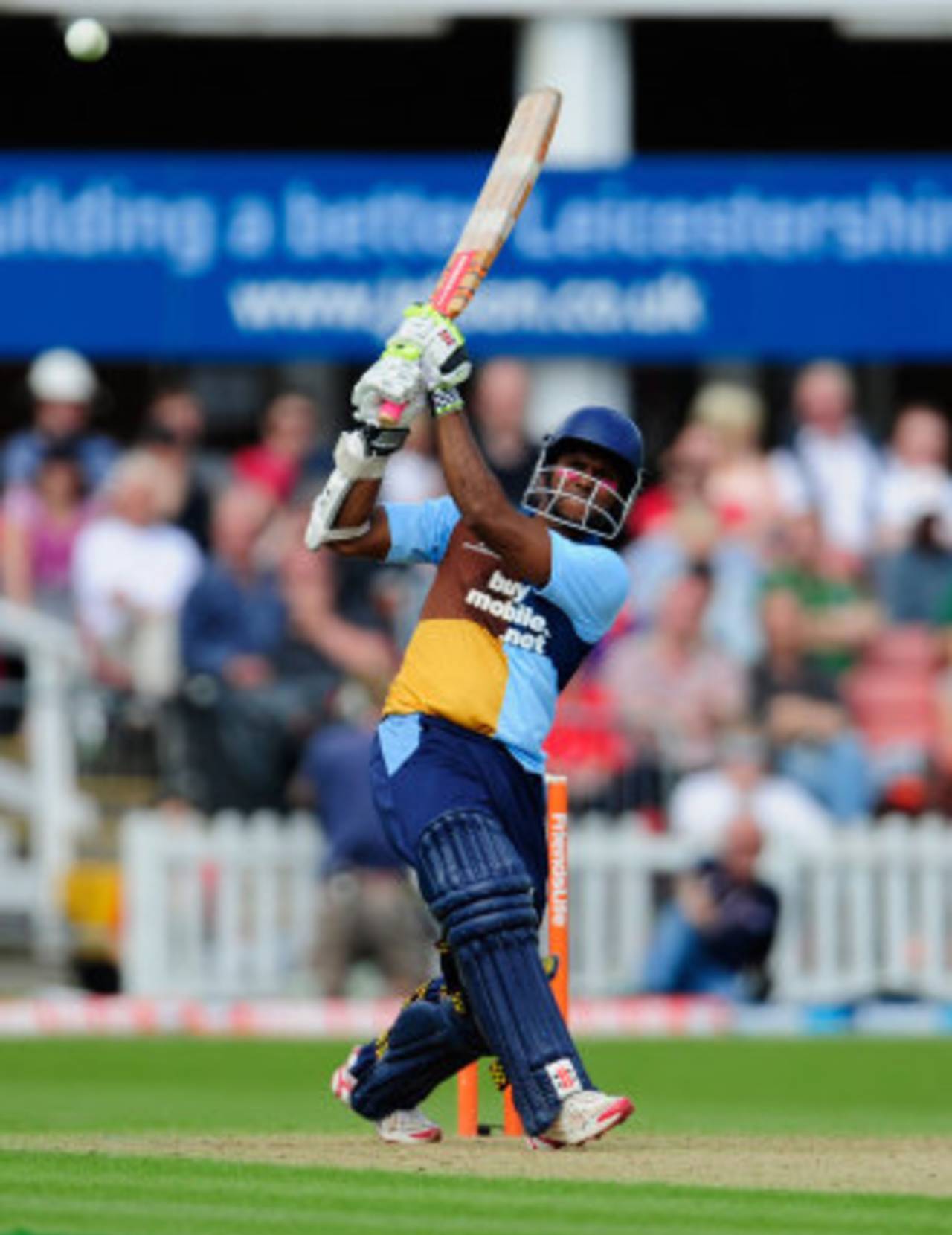 Shivnarine Chanderpaul made 38 in 29 balls, Leicestershire v Derbyshire, Friends Life t20, North Group, Grace Road, June, 29, 2013