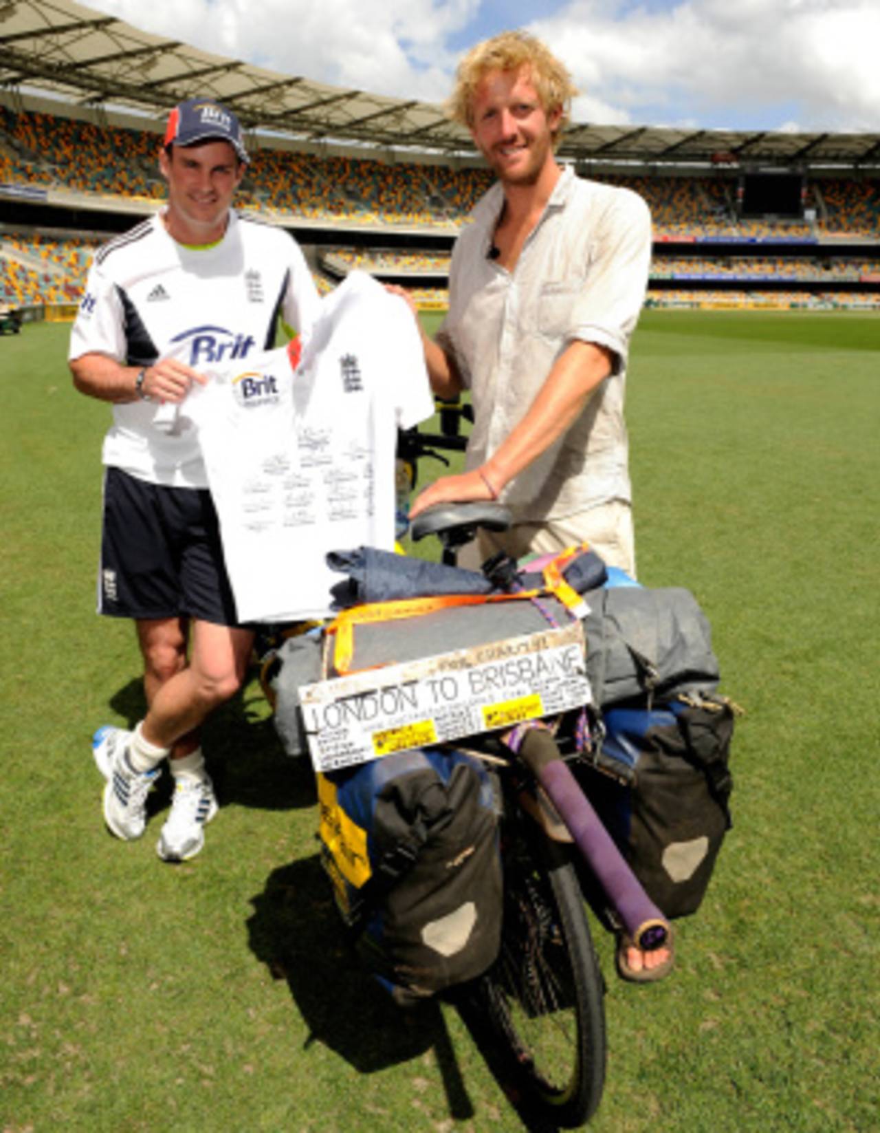 Broom with Andrew Strauss at the end of the his journey, at the Gabba&nbsp;&nbsp;&bull;&nbsp;&nbsp;Oli Broom