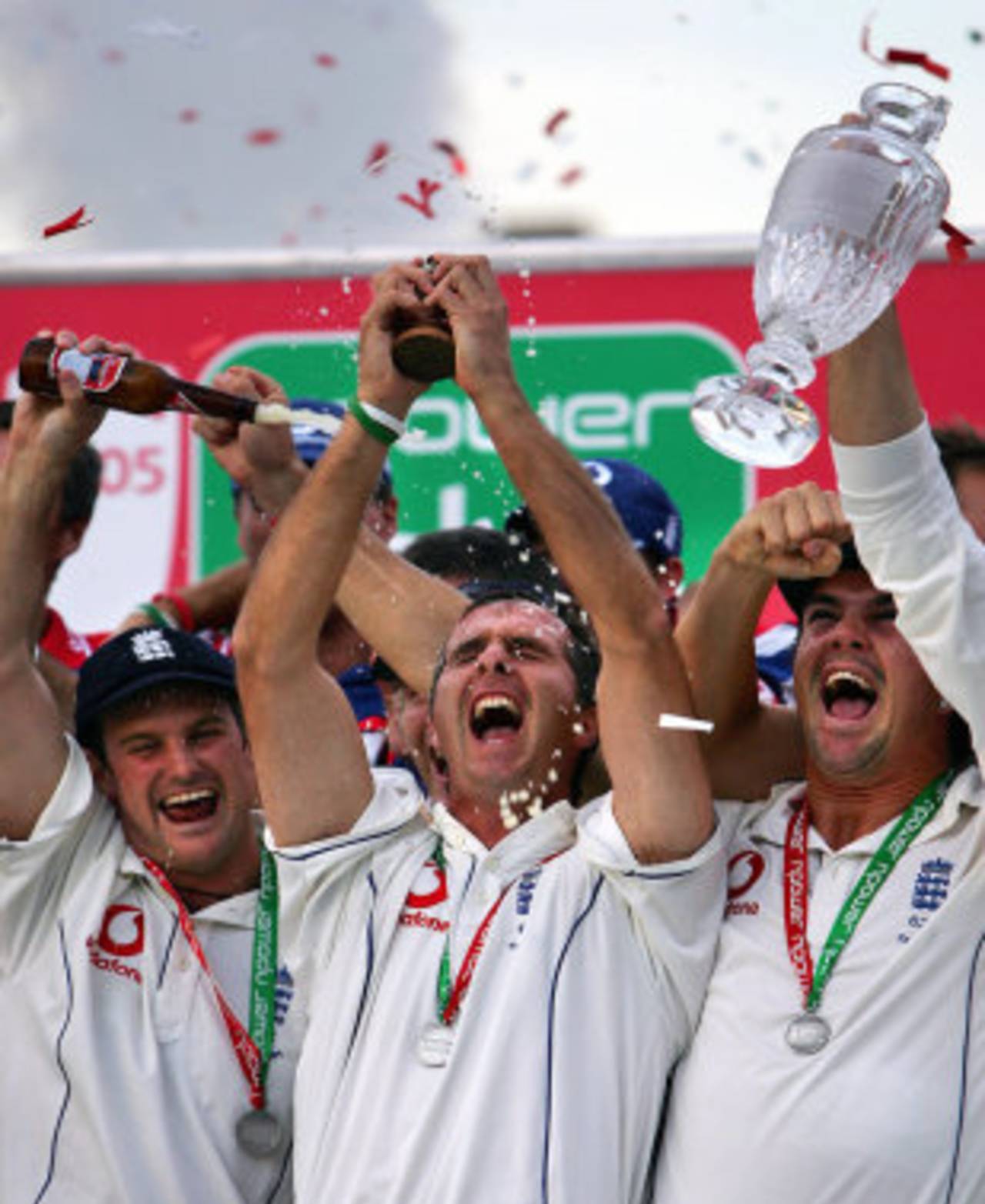An ecstatic Michael Vaughan lifts the Ashes, England v Australia, The Oval, September 12, 2005