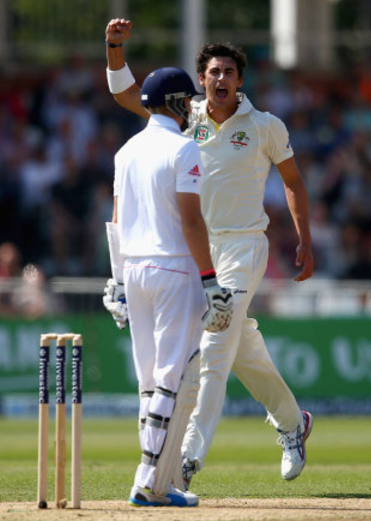 Mitchell Starc took two wickets in two balls on another day of swinging fortunes&nbsp;&nbsp;&bull;&nbsp;&nbsp;Getty Images