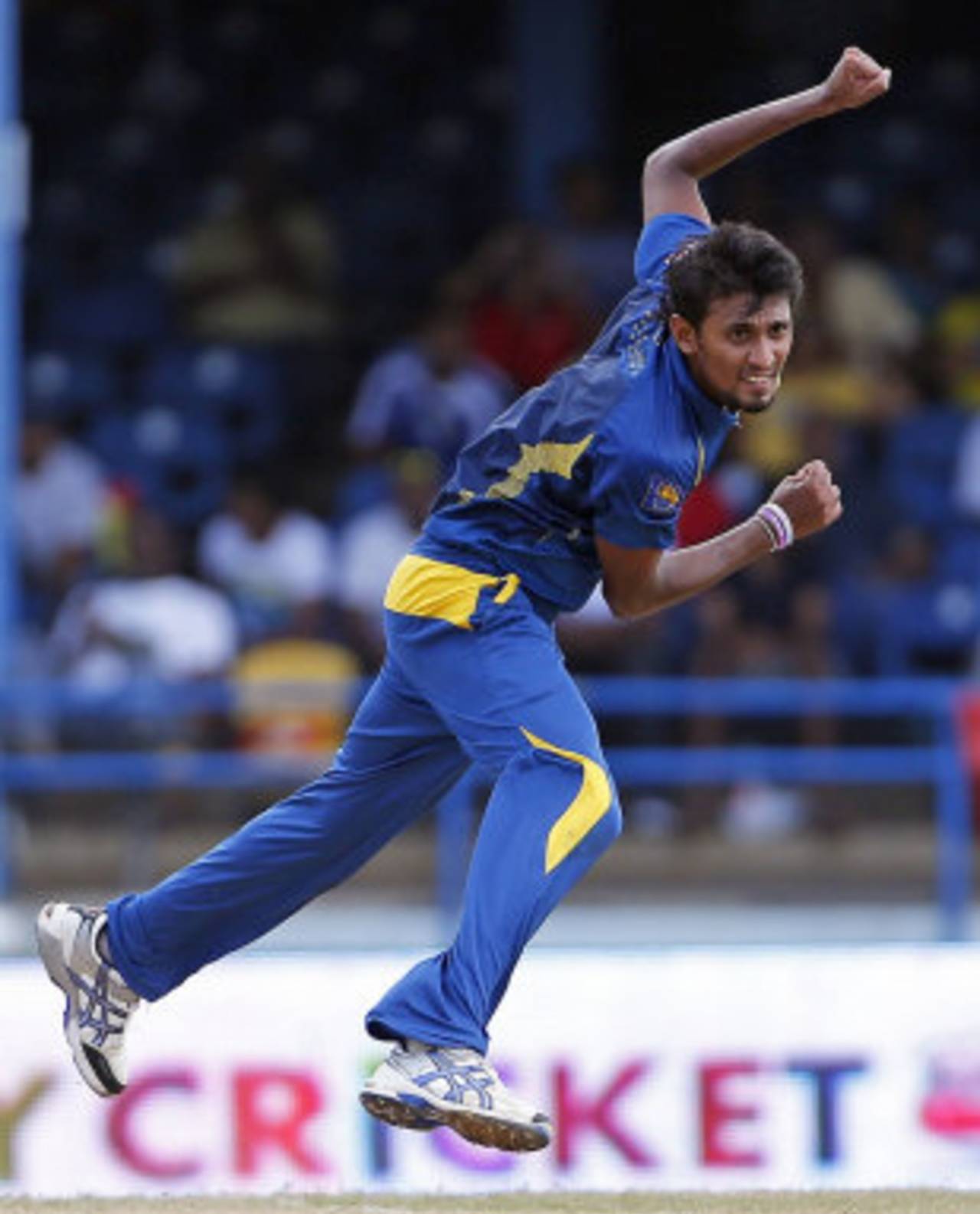 Suranga Lakmal was picked after a last-minute dash from Colombo, India v Sri Lanka, tri-series final, Port-of-Spain, July 11, 2013