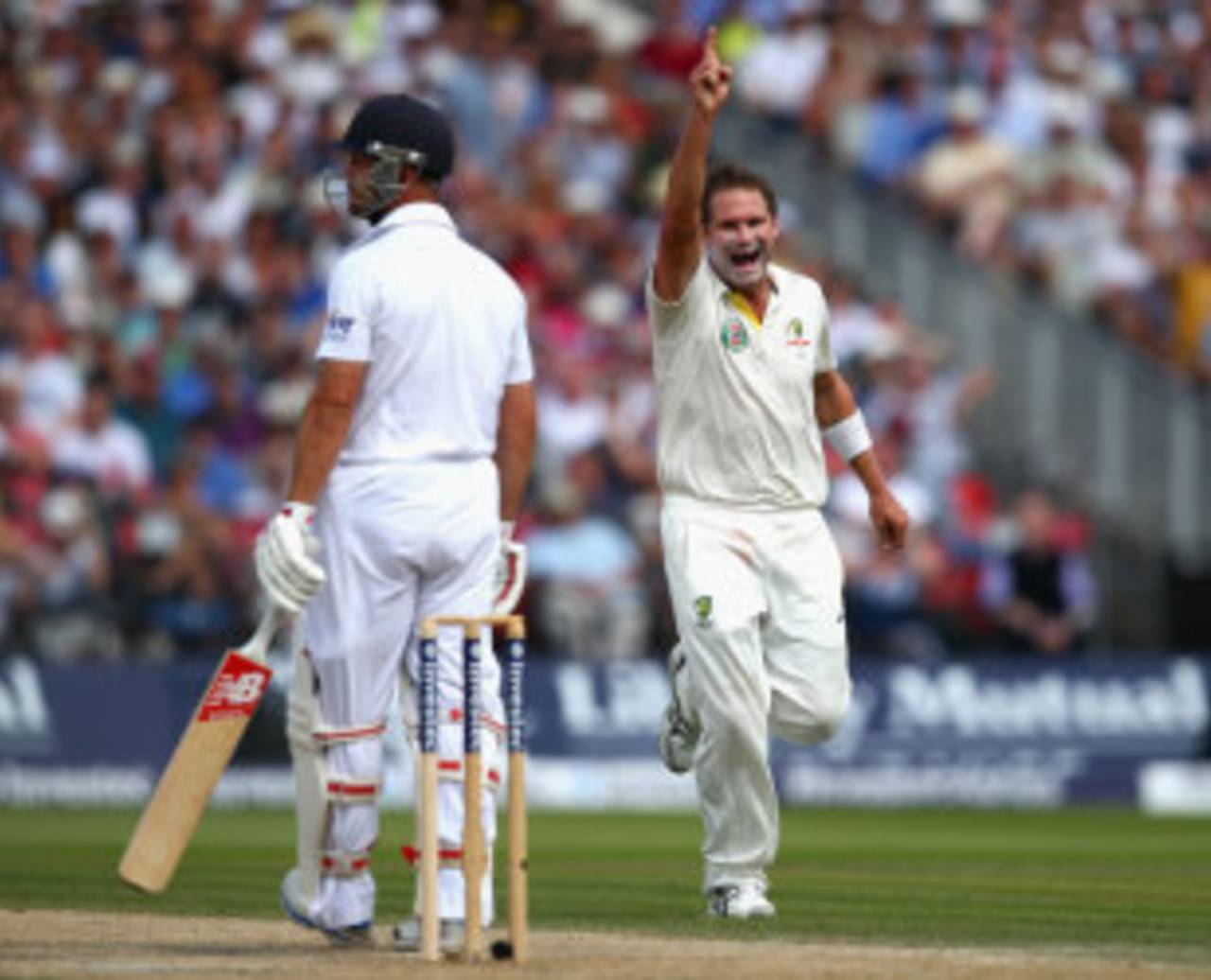Ryan Harris celebrates after removing Jonathan Trott, England v Australia, 3rd Investec Test, Old Trafford, 3rd day, August 3, 2013