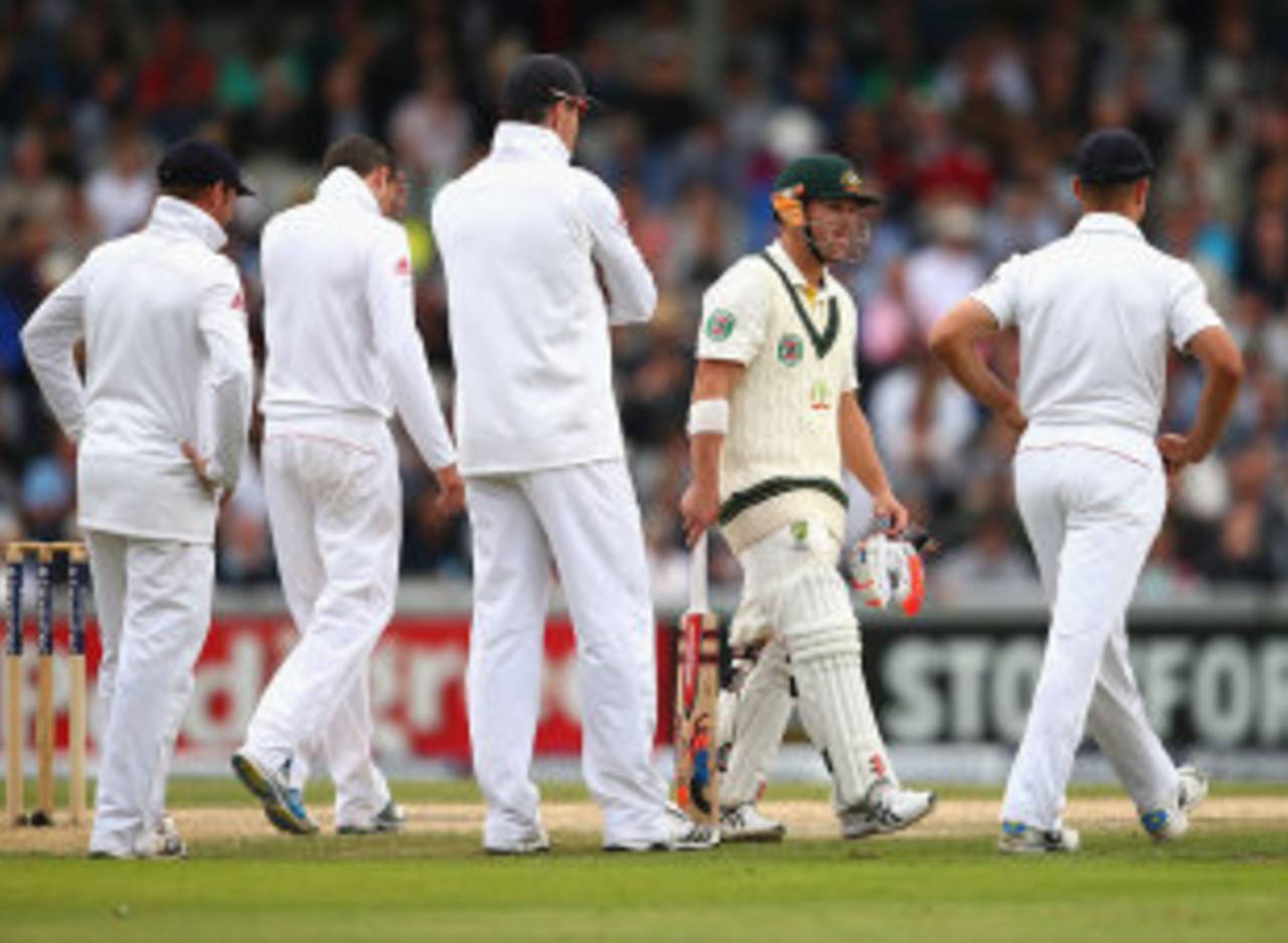 England players gather around David Warner, England v Australia, 3rd Investec Test, Old Trafford, 4th day, August 4, 2013