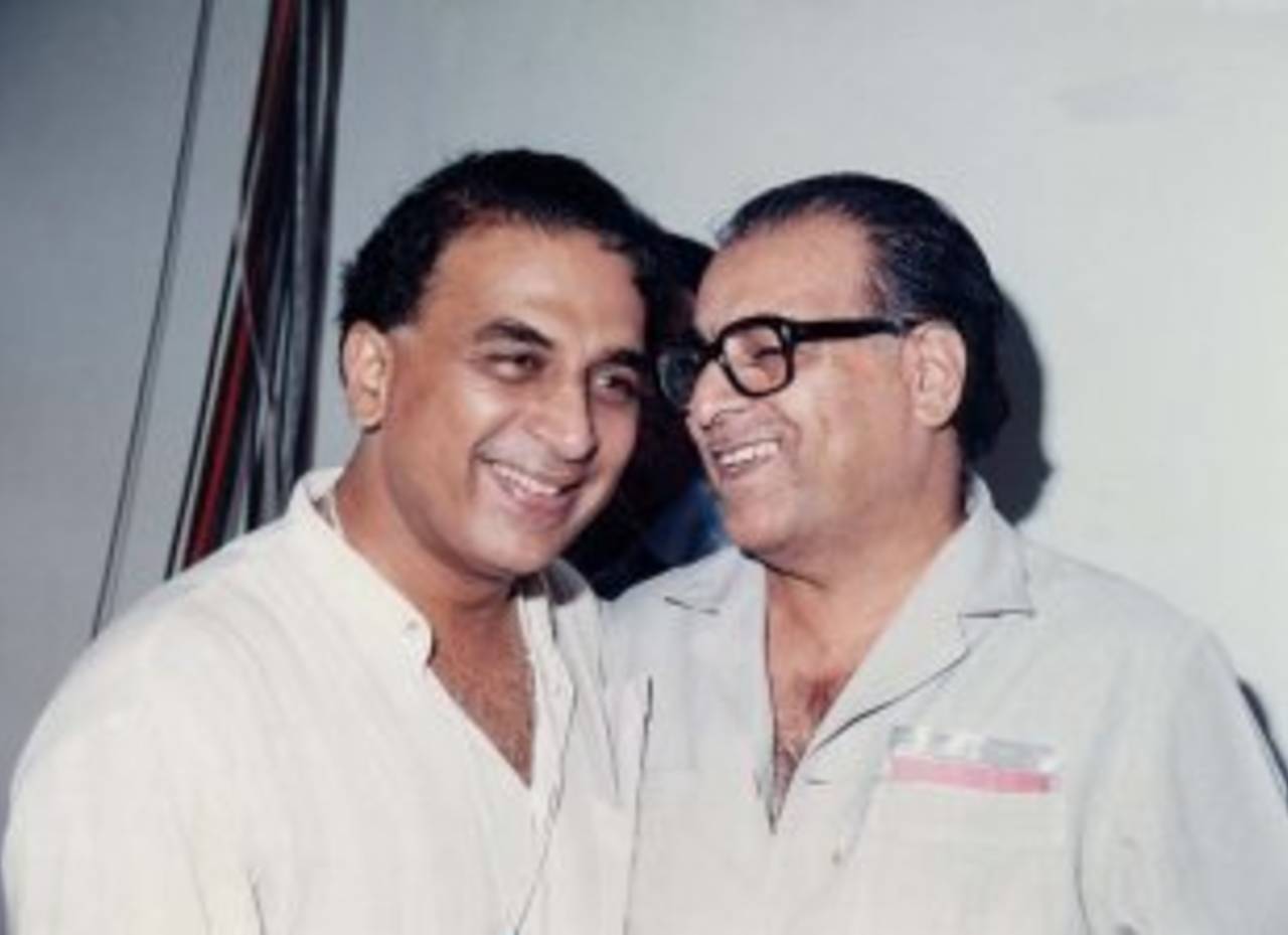 Commentator Munir Hussain with Sunil Gavaskar