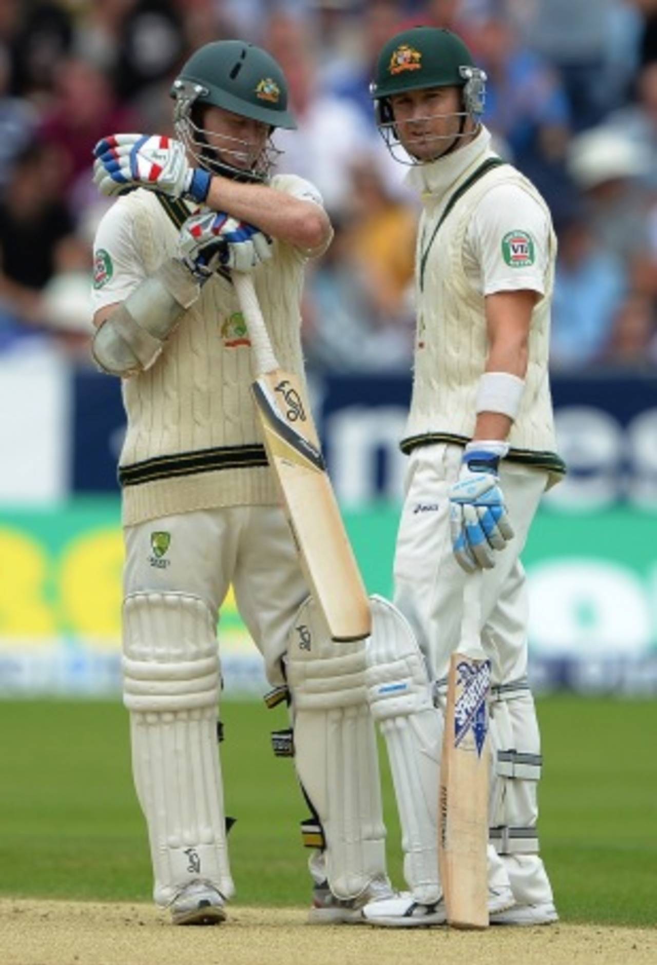 Chris Rogers asks for a review in Michael Clarke's company, England v Australia, 4th Investec Ashes Test, 2nd day, Chester-le-Street, August 10, 2013
