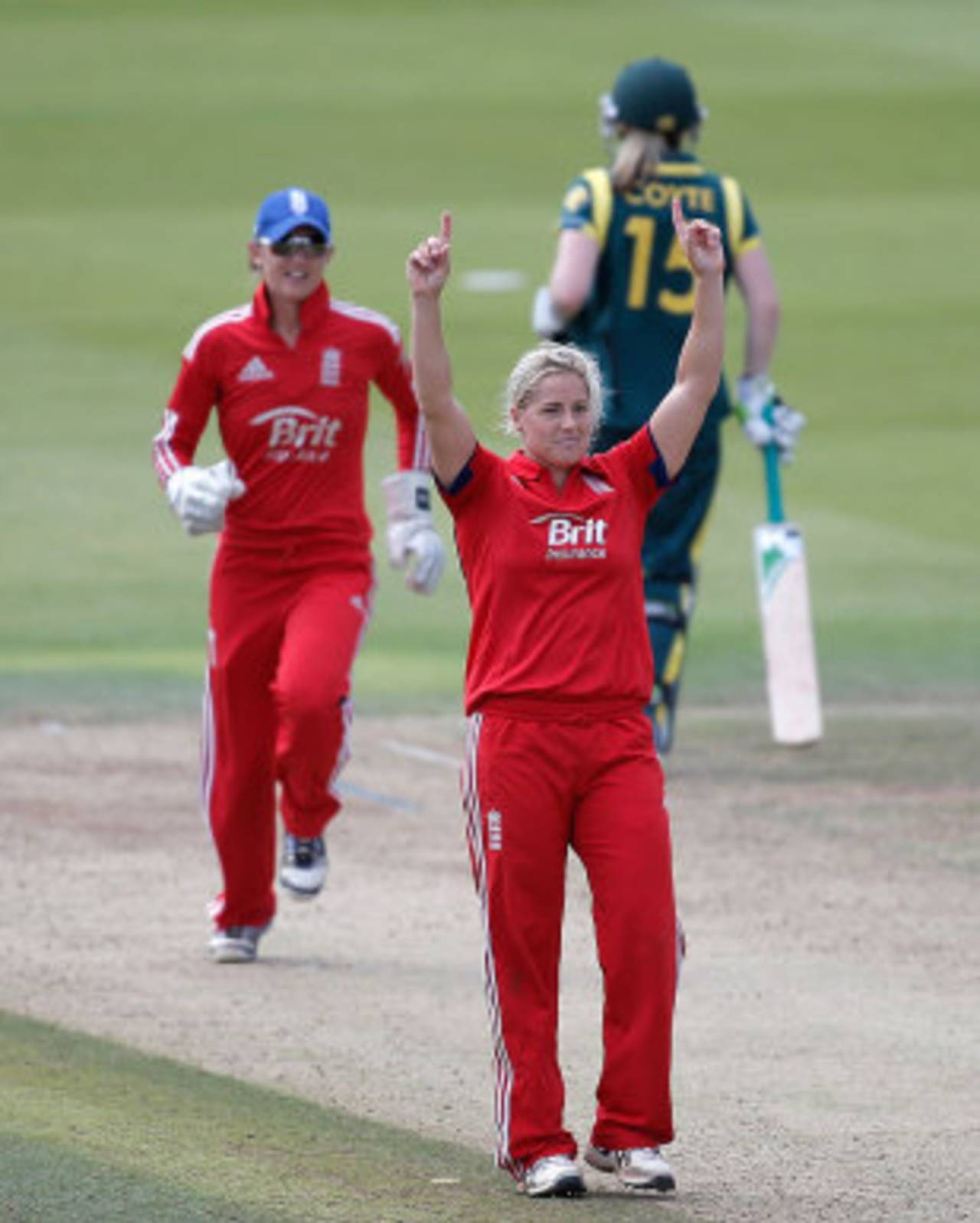 Katherine Brunt took 3 for 29, England v Australia, 1st women's ODI, Lord's, August 20, 2013 