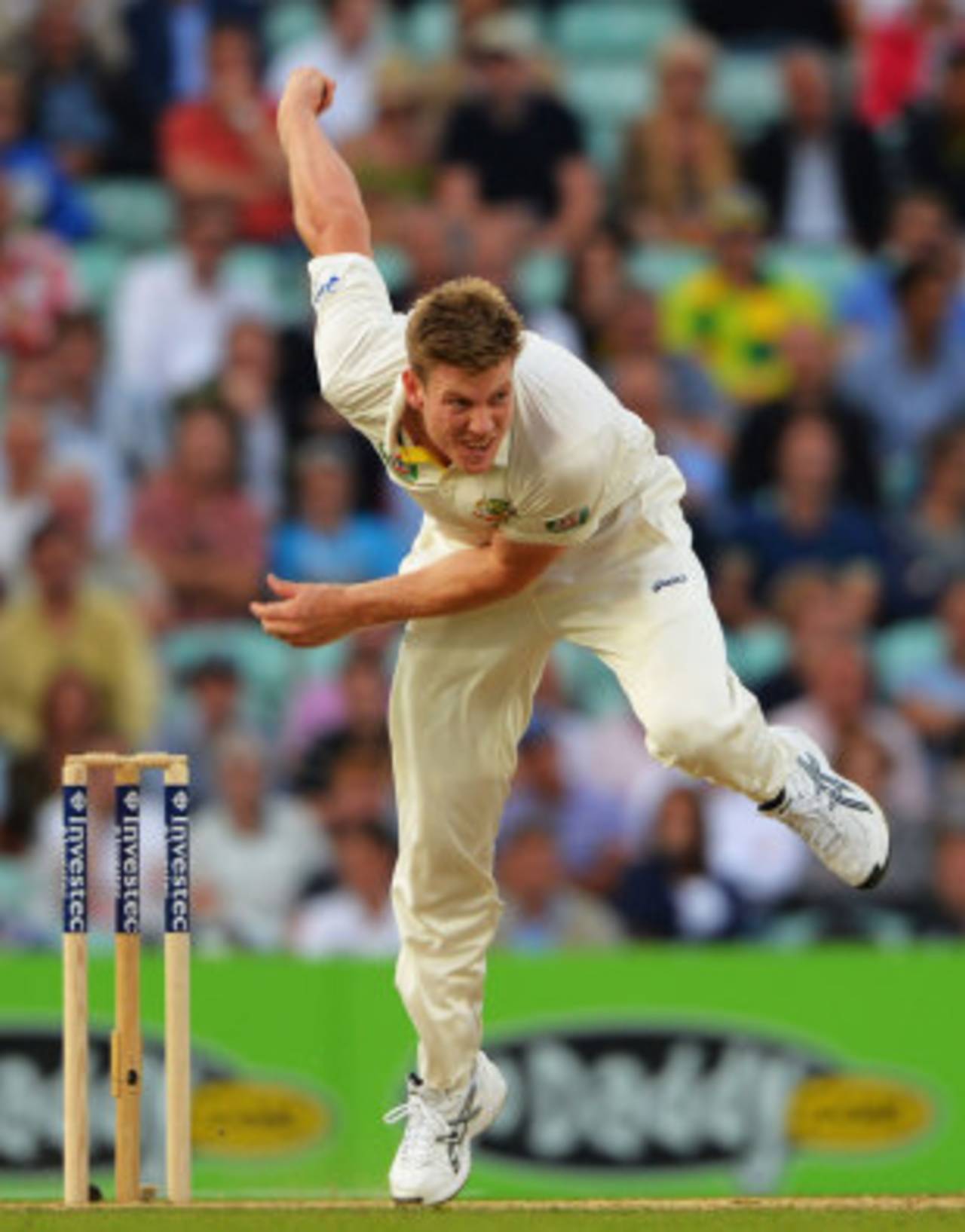 James Faulkner sent down his first overs in Test cricket, England v Australia, 5th Investec Test, The Oval, 2nd day, August 22, 2013