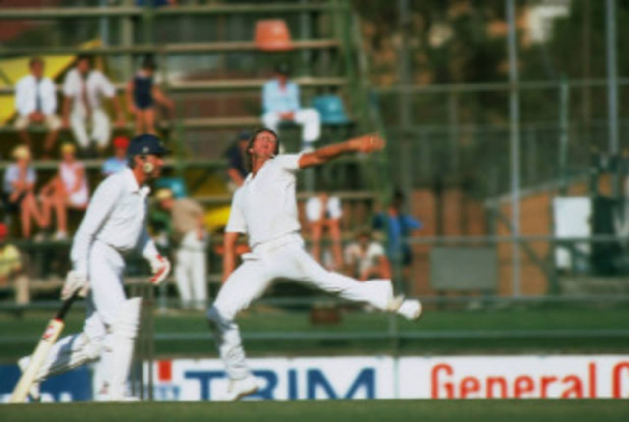 Jeff Thomson bowls, Australia v England, second Test, Brisbane, Dec 1, 1982