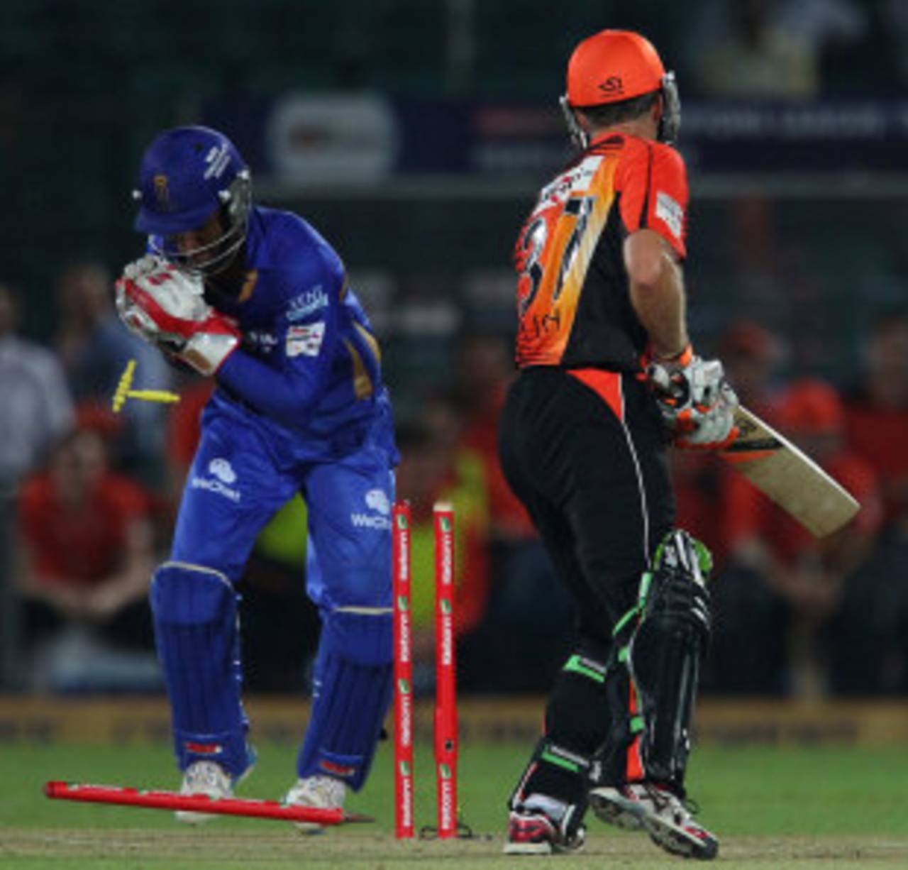 Sanju Samson whips the bails as Simon Katich looks on, Perth Scorchers v Rajasthan Royals, Group A, Champions League 2013, Jaipur, September 29, 2013