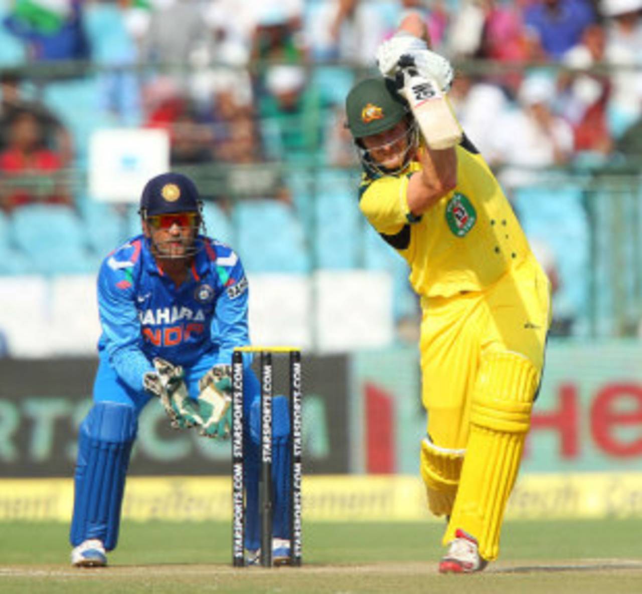 Shane Watson drives down the ground, India v Australia, 2nd ODI, Jaipur, October 16, 2013
