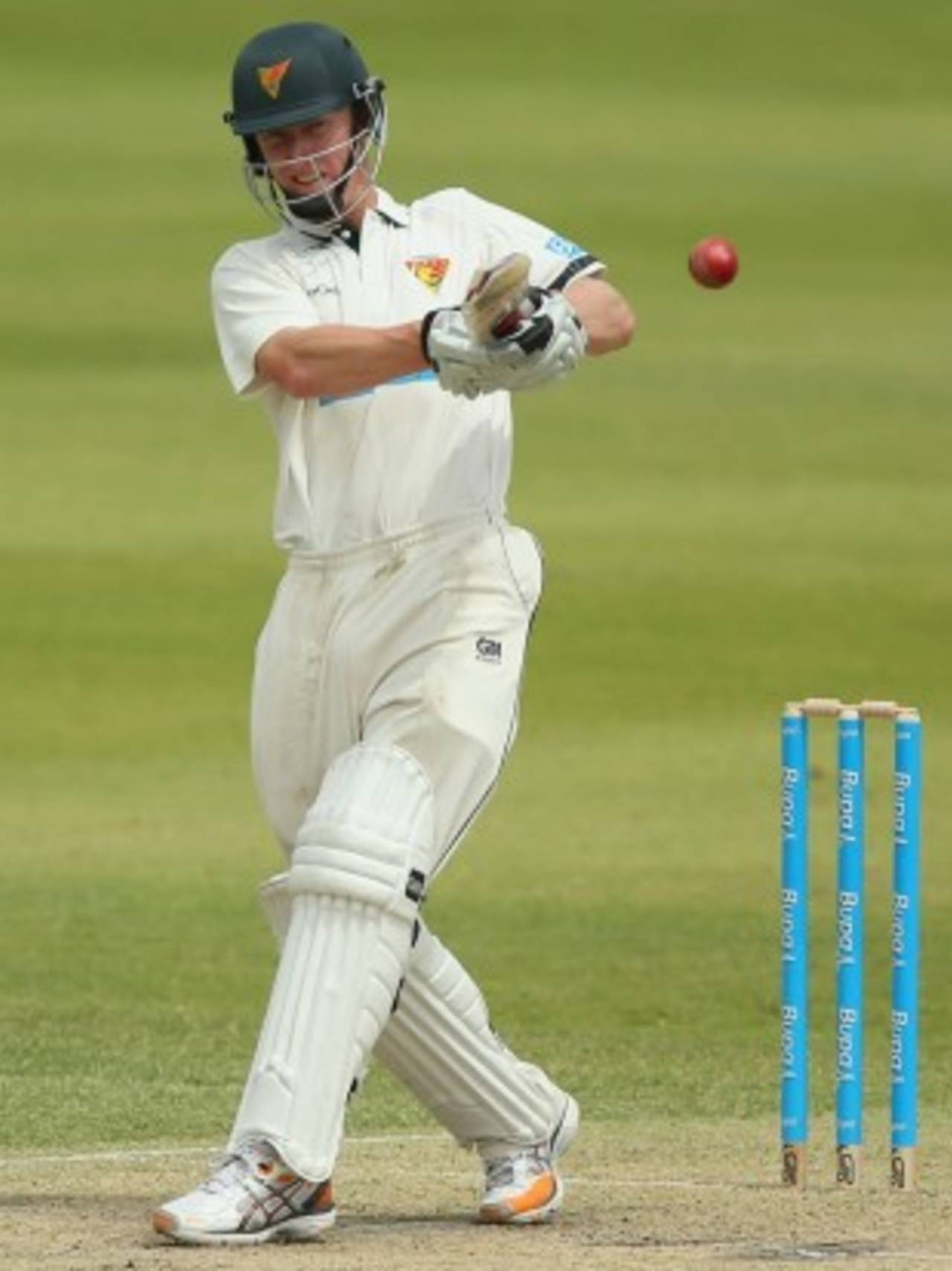 Jordan Silk pulls during his century, Queensland v Tasmania, Sheffield Shield, Brisbane, 1st day, November 6, 2013