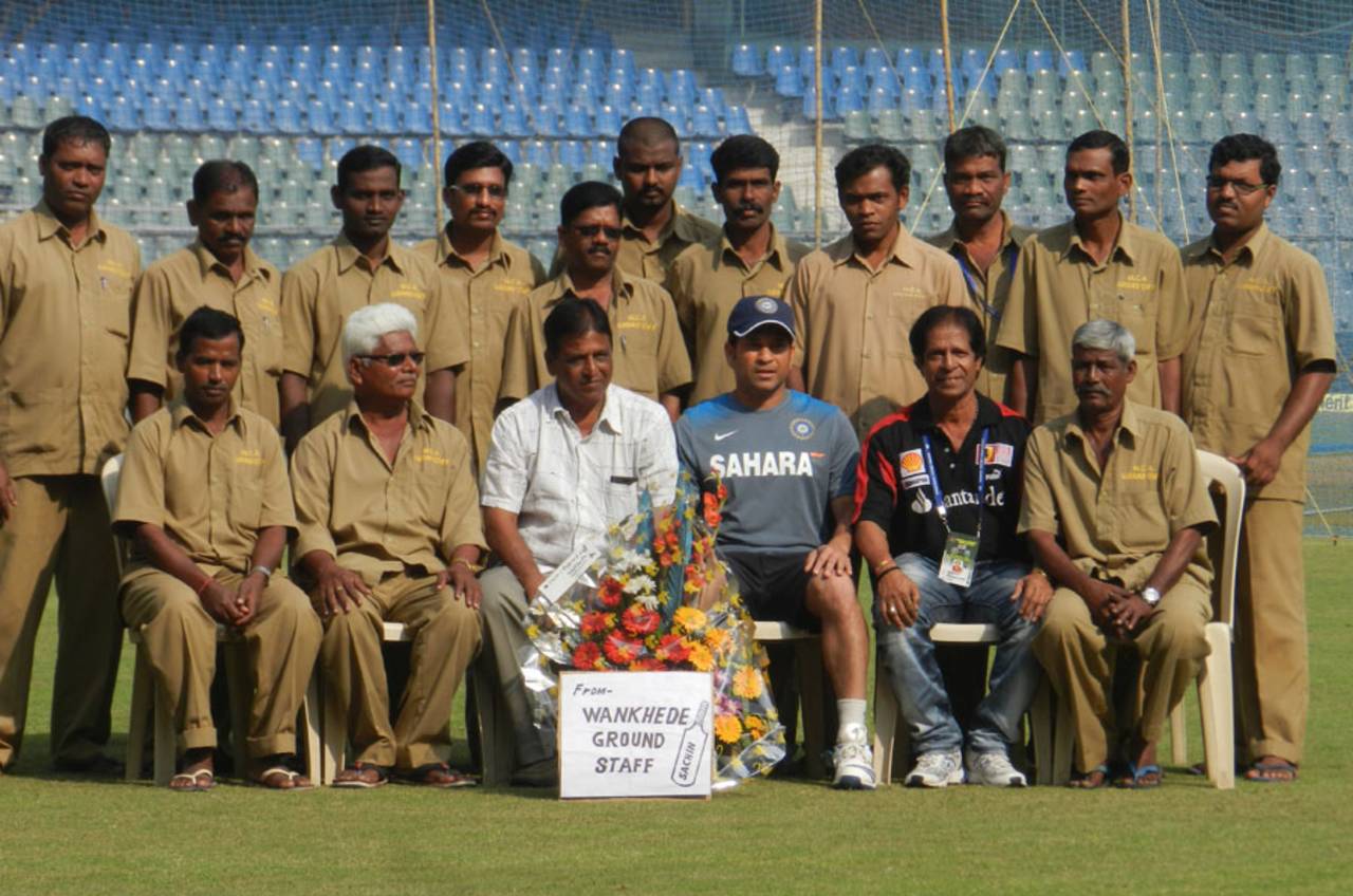 Lalchand Jaiswal (sitting, extreme right), Vijay Tambe (sitting, second from left) and Ramesh Mhamunkar (sitting, third from left) along with Tendulkar at the Wankhede Stadium&nbsp;&nbsp;&bull;&nbsp;&nbsp;ESPNcricinfo Ltd