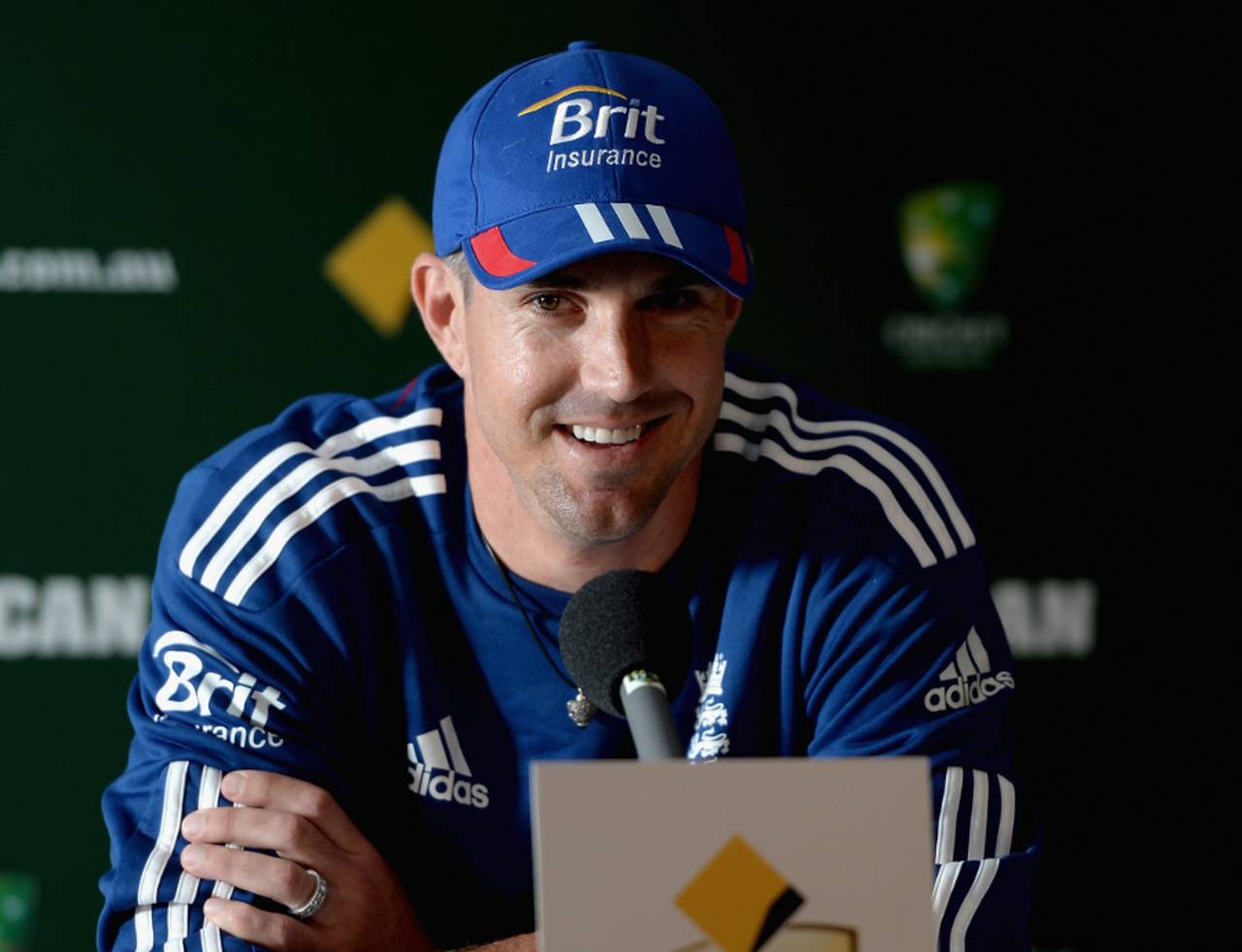 Kevin Pietersen speaks to the media, Brisbane, November 19, 2013