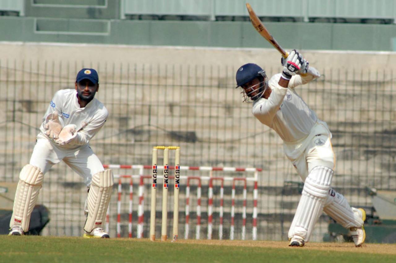 'I was just jumping, chilling and enjoying' - Dinesh Karthik, speaking about his Ranji debut in 2002&nbsp;&nbsp;&bull;&nbsp;&nbsp;ESPNcricinfo Ltd