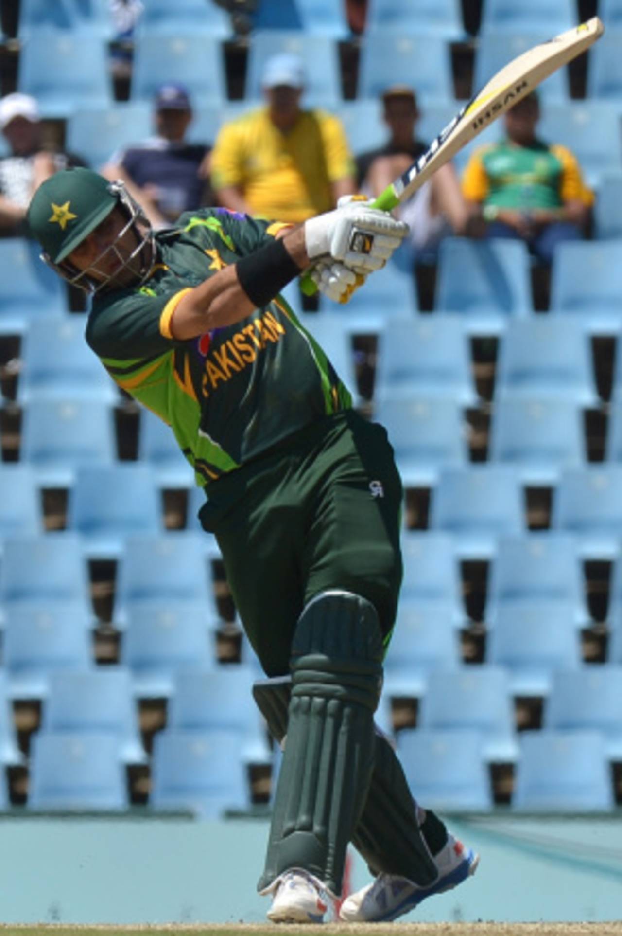 Misbah-ul-Haq hits out, South Africa v Pakistan, 3rd ODI, Centurion, November 30, 2013