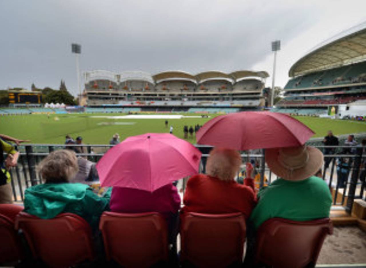 The morning session was interrupted by showers, Australia v England, 2nd Test, Adelaide, 1st day, December, 5, 2013