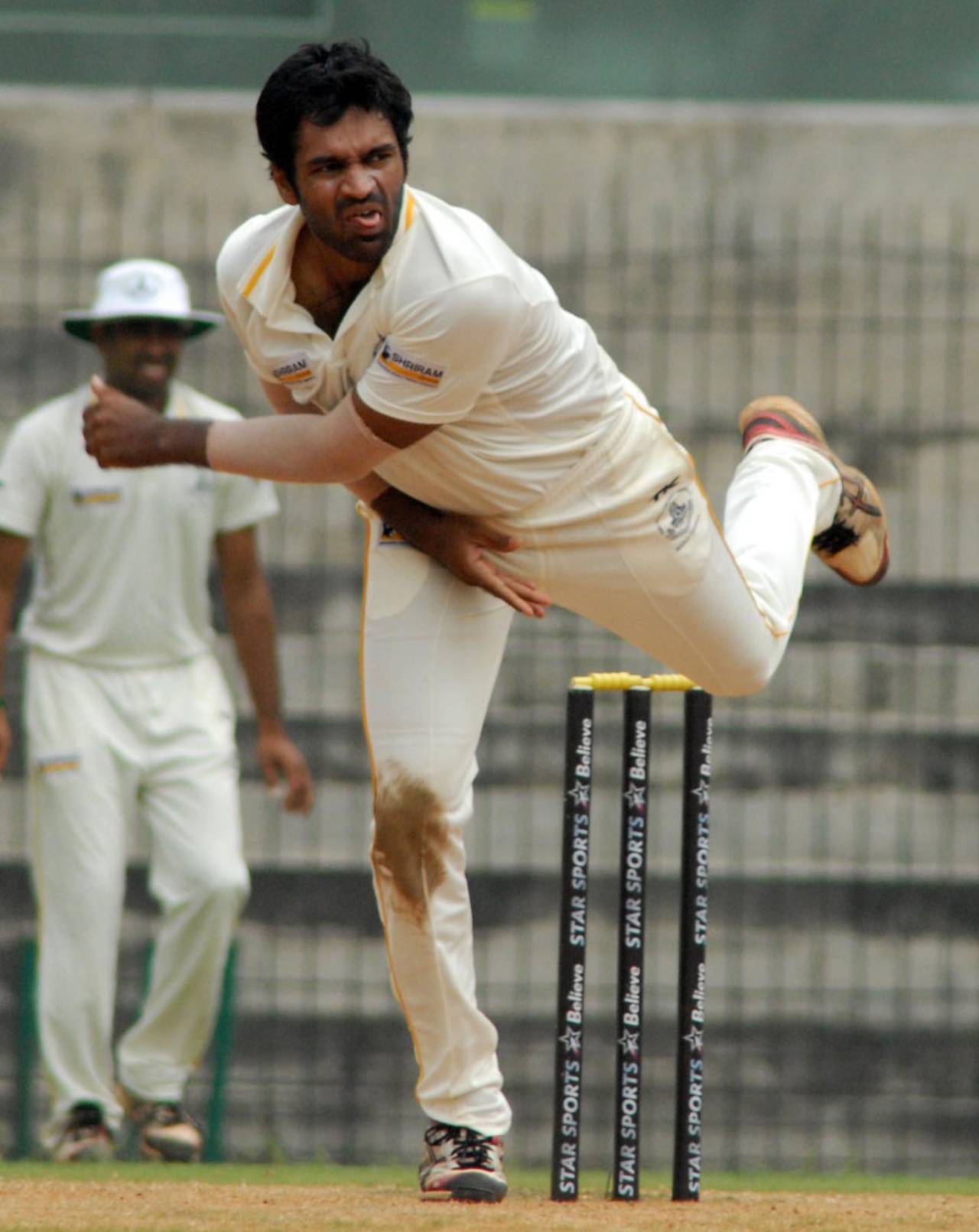 Rahil Shah picked up four wickets, Tamil Nadu v Baroda, Ranji Trophy, Group B, Chennai, 1st day, November 6, 2013