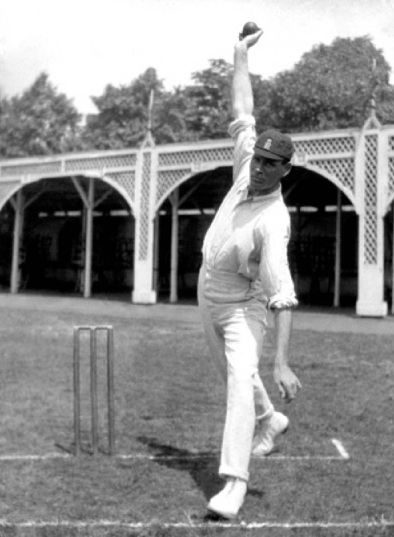 Sydney Barnes demonstrates his bowling action, Lord's, 1913