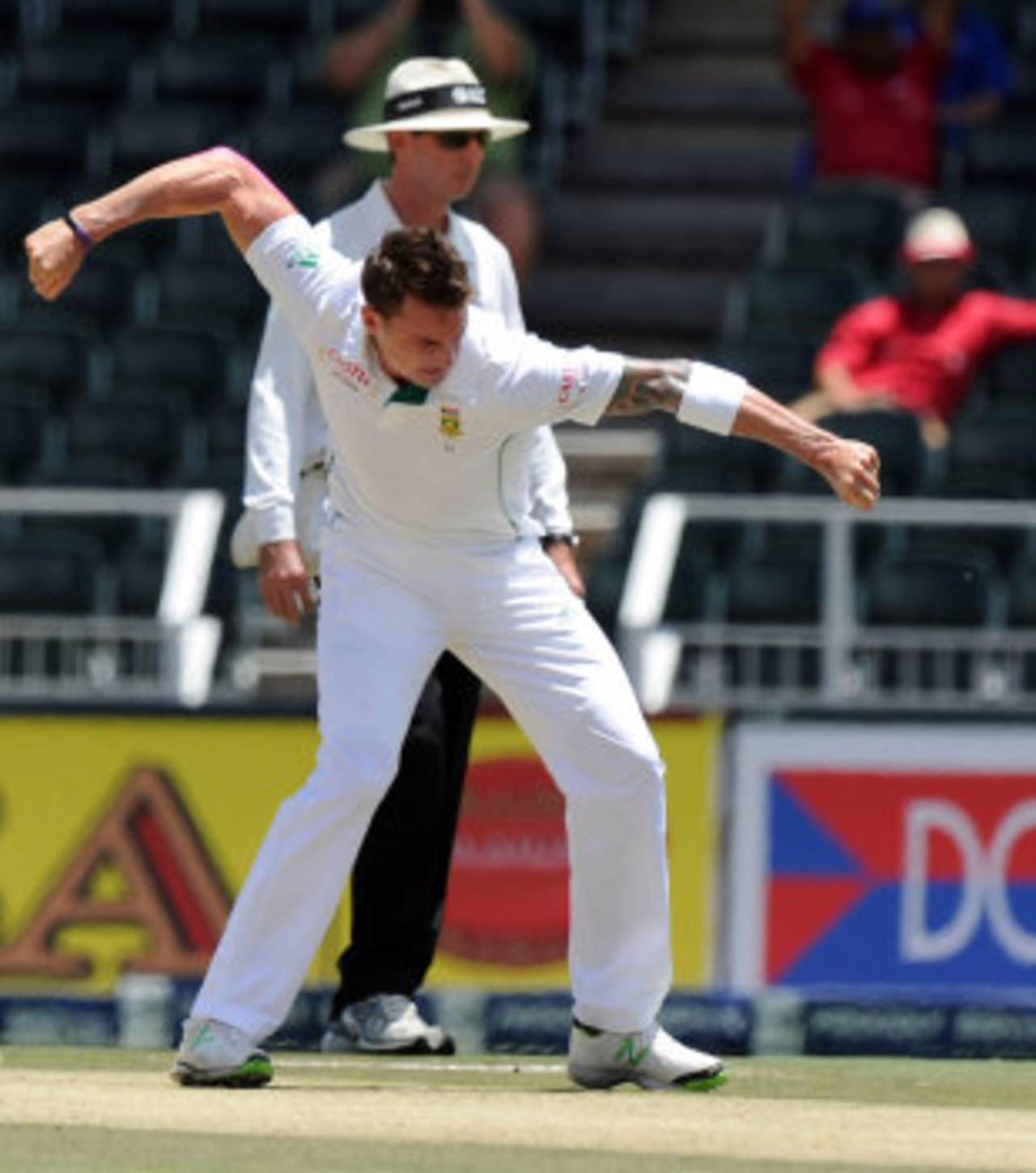 Dale Steyn celebrates the wicket of Shikhar Dhawan, South Africa v India, 1st Test, Johannesburg, 1st day, December 18, 2013