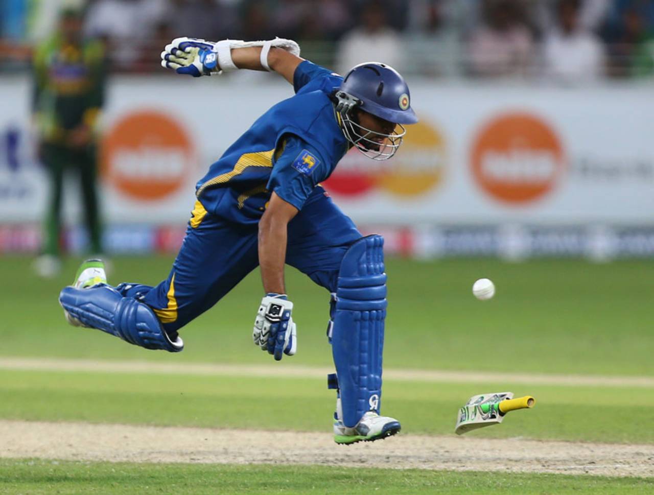 Tillakaratne Dilshan was run-out for 40, Pakistan v Sri Lanka, 2nd ODI, Dubai, December 20, 2013