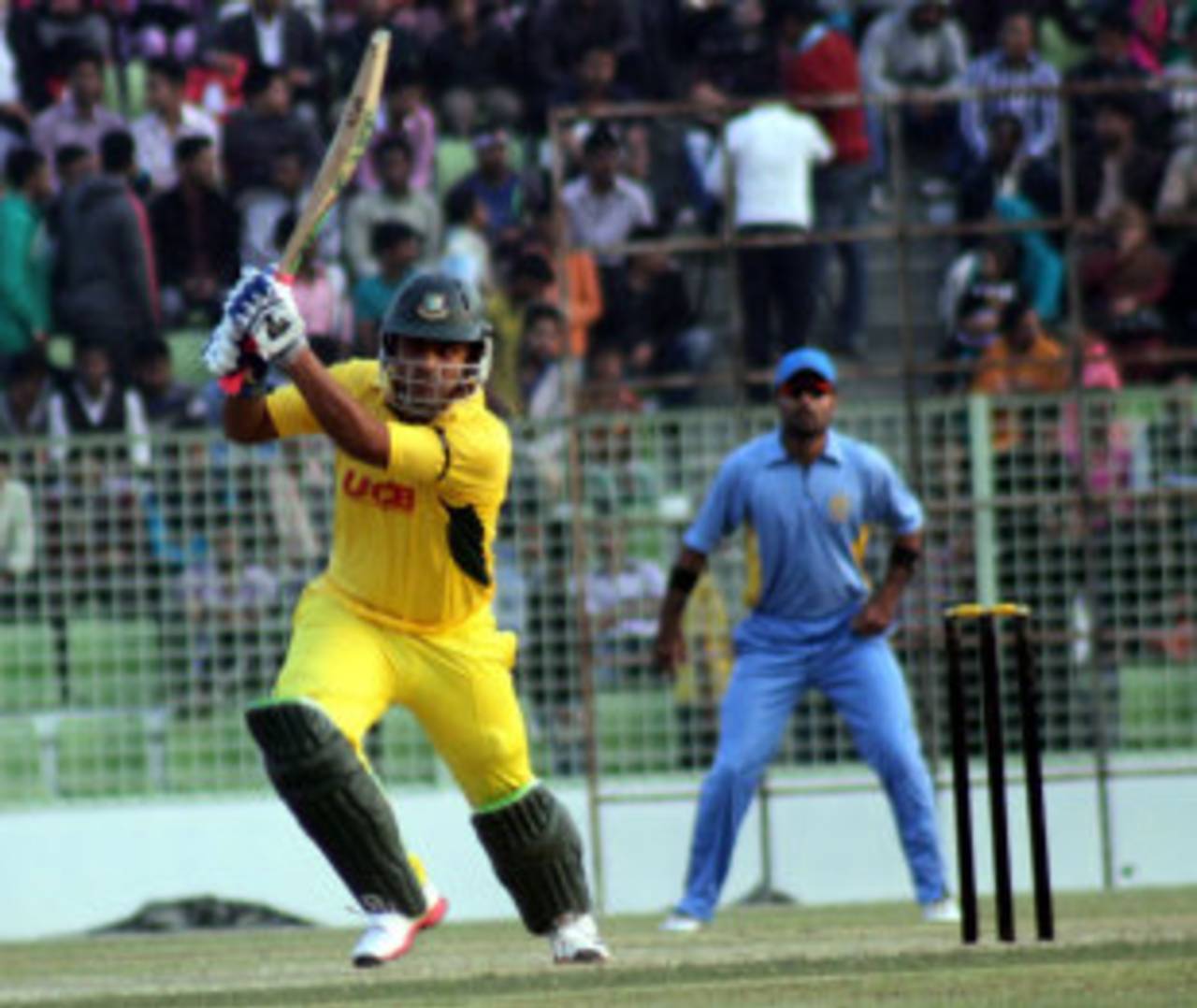 Tamim Iqbal drives, Victory Day T20 Cup, Abahani Limited v UCB-BCB Eleven, Sylhet, December 22, 2013
