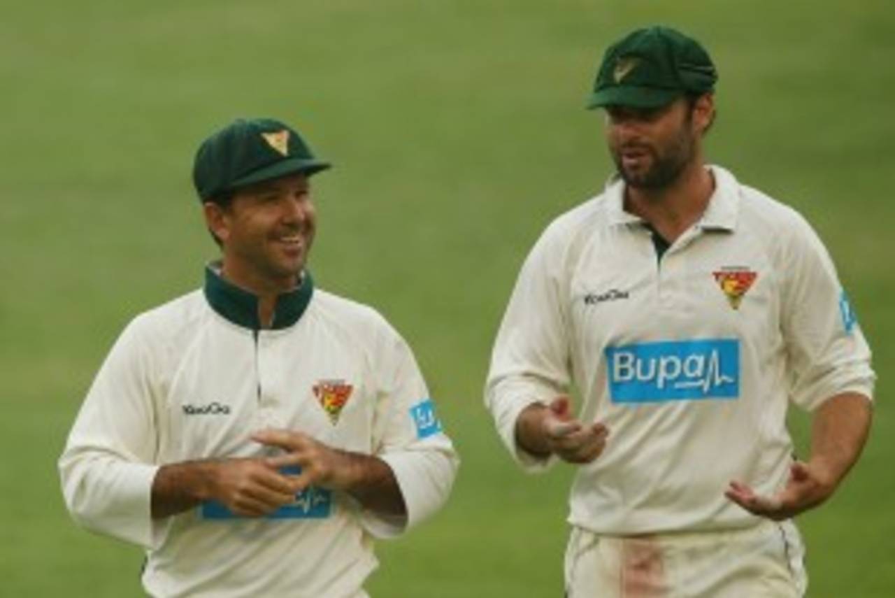 Alex Doolan (right) learnt a lot from fellow Launcestonian Ricky Ponting last summer in the Tasmania team&nbsp;&nbsp;&bull;&nbsp;&nbsp;Getty Images