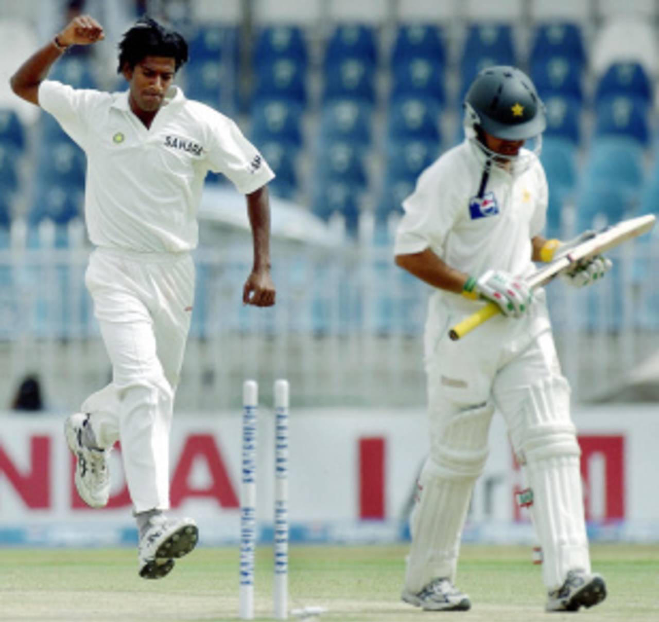 L Balaji's favourite bowled dismissal: uprooting Kamran Akmal's stump in Rawalpindi, 2004&nbsp;&nbsp;&bull;&nbsp;&nbsp;Jewel Samad/AFP