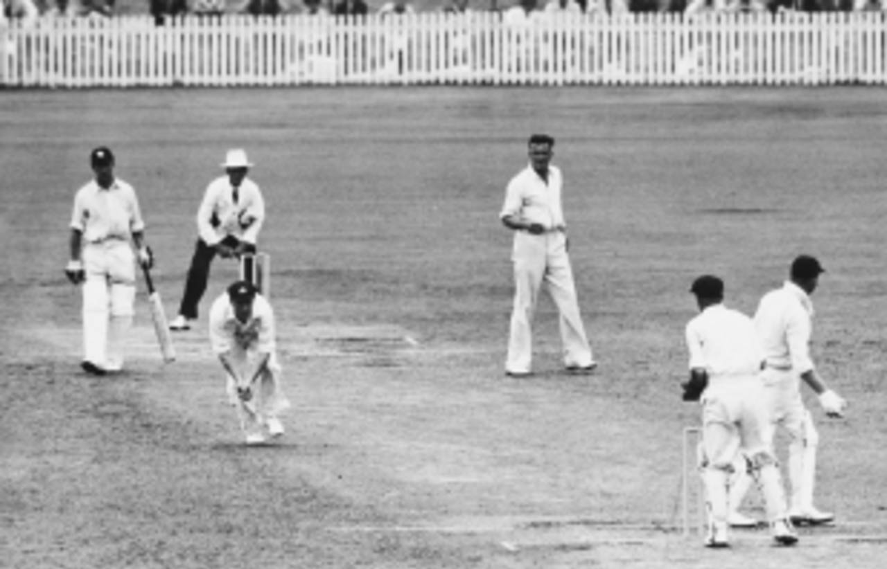 Sam Loxton takes a catch to dismiss Freddie Brown off the bowling of Jack Iverson in Brisbane, 1950&nbsp;&nbsp;&bull;&nbsp;&nbsp;Getty Images