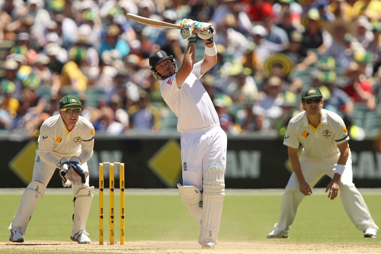 Ian Bell hit four sixes in his innings, Australia v England, 2nd Test, Adelaide, 3rd day, December 7, 2013