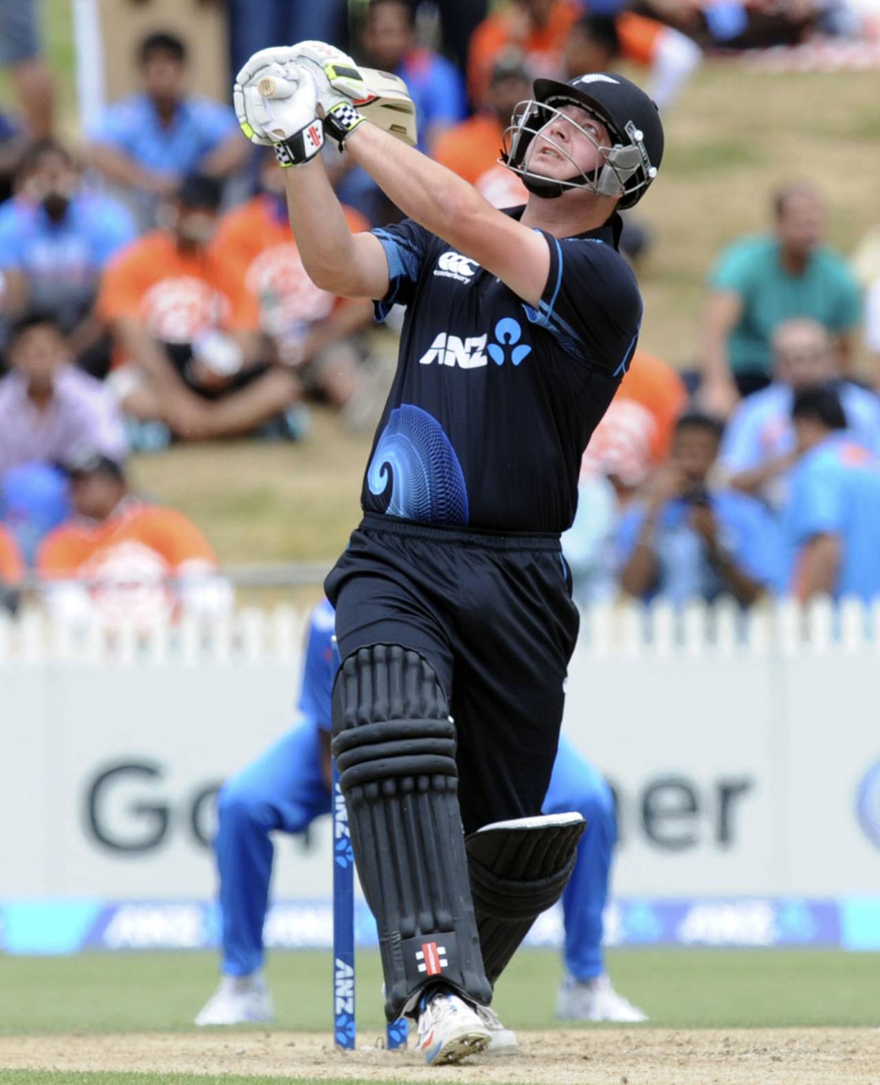 Jesse Ryder plays a pull shot during his knock of 20, New Zealand v India, 2nd ODI, Hamilton, January 22, 2014
