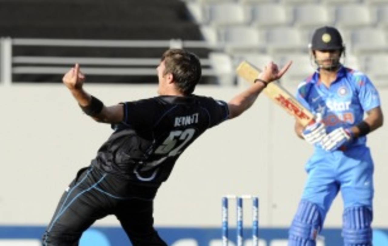 Hamish Bennett exults after getting rid of Virat Kohli, New Zealand v India, 3rd ODI, Auckland, January 25, 2014