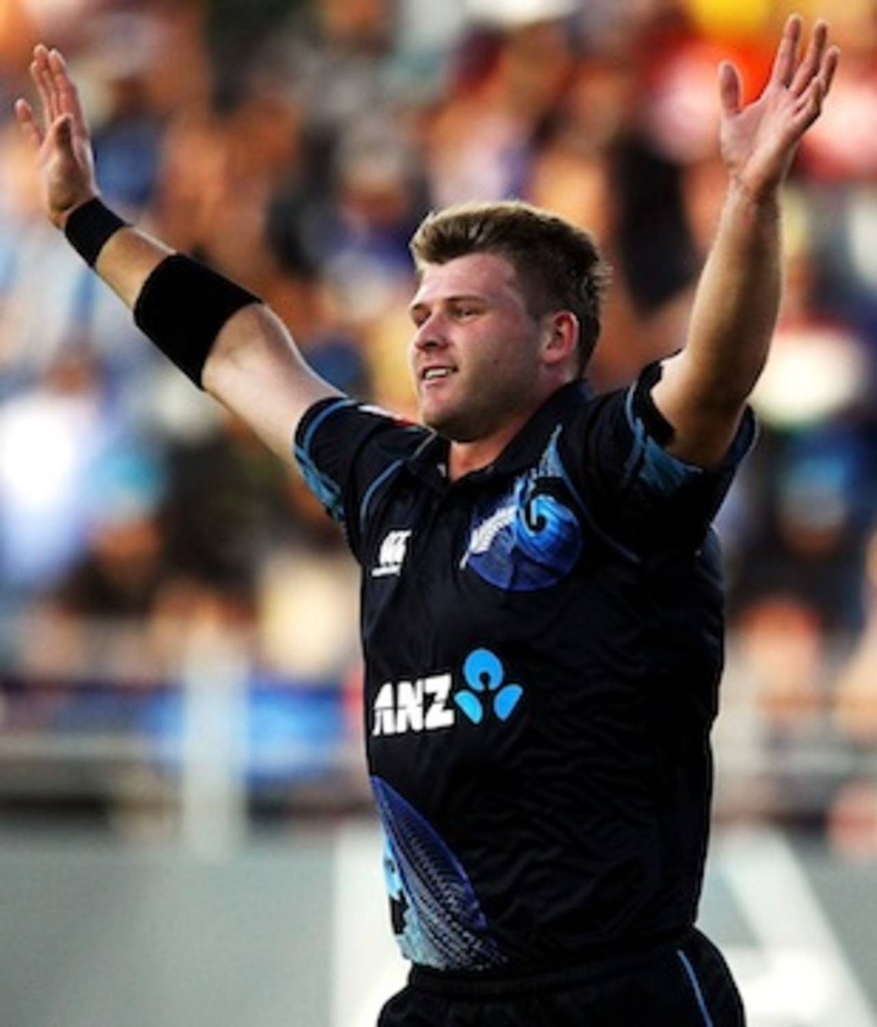 Corey Anderson took three wickets in his first spell, New Zealand v India, 3rd ODI, Auckland, January 25, 2014