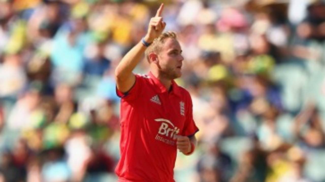 The Adelaide crowd almost forgot to boo Stuart Broad&nbsp;&nbsp;&bull;&nbsp;&nbsp;Getty Images