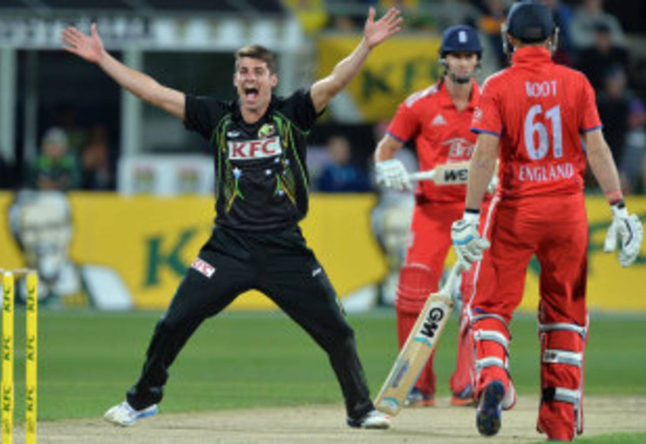 Moises Henriques trapped Alex Hales lbw, Australia v England, 1st Twenty20, Hobart, January 29, 2014