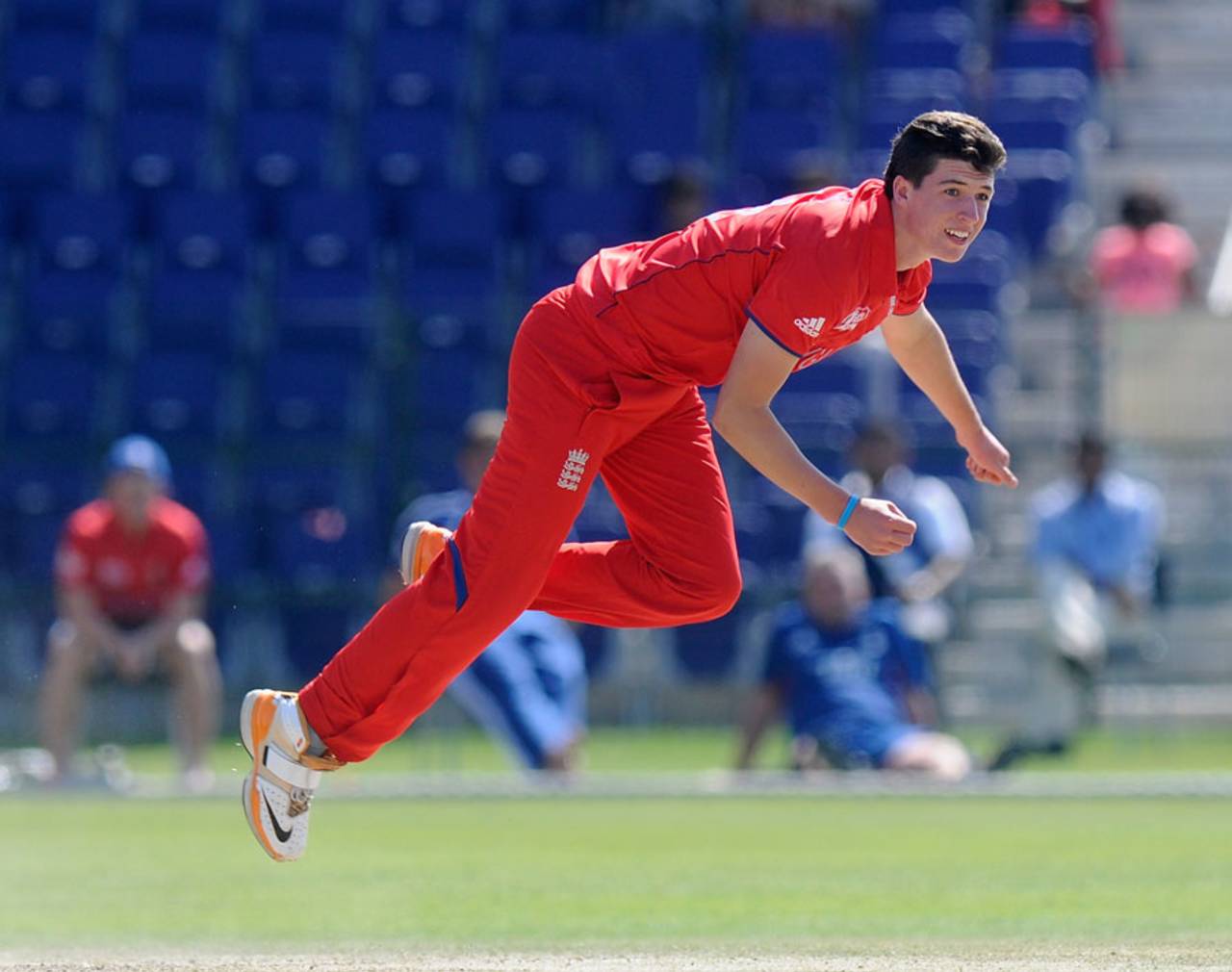 Matthew Fisher sends down a delivery, United Arab Emirates Under-19s v England Under-19s, ICC Under-19 World Cup, Abu Dhabi, February 14, 2014