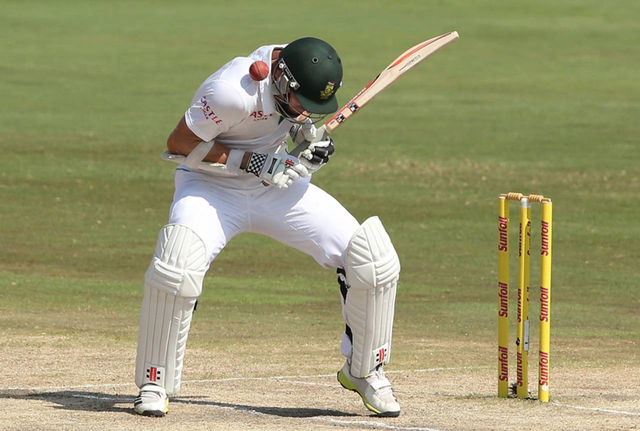 Ryan McLaren couldn't avoid a Mitchell Johnson bouncer, South Africa v Australia, 1st Test, Centurion, 4th day, February 15, 2014