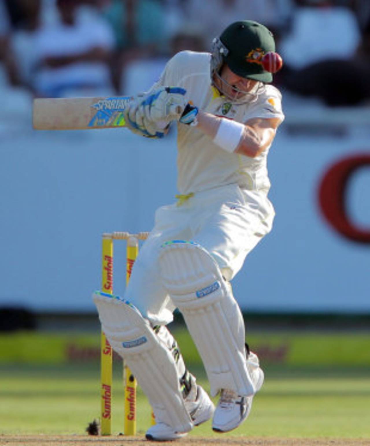 Michael Clarke survived a sustained spell of short-pitched bowling from Morne Morkel in Cape Town&nbsp;&nbsp;&bull;&nbsp;&nbsp;Getty Images