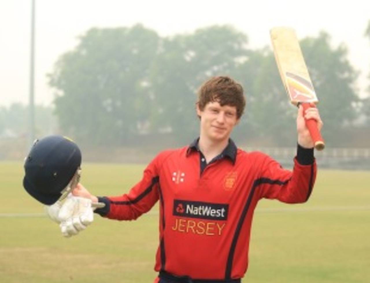 Nat Watkins struck 13 fours and two sixes in his 116&nbsp;&nbsp;&bull;&nbsp;&nbsp;ICC