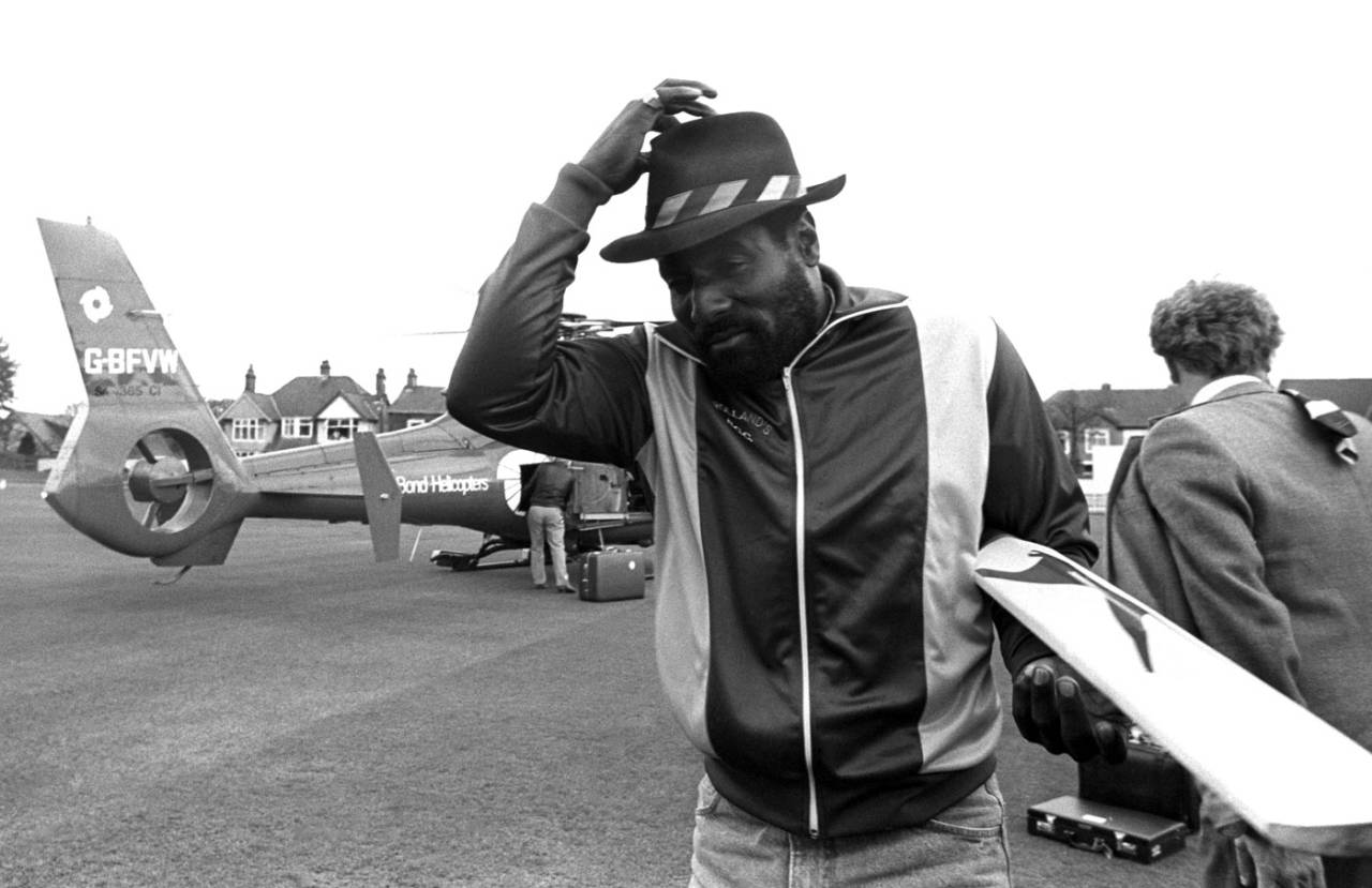 Viv Richards arrives by helicopter at the Rishton club ground, May 3, 1987
