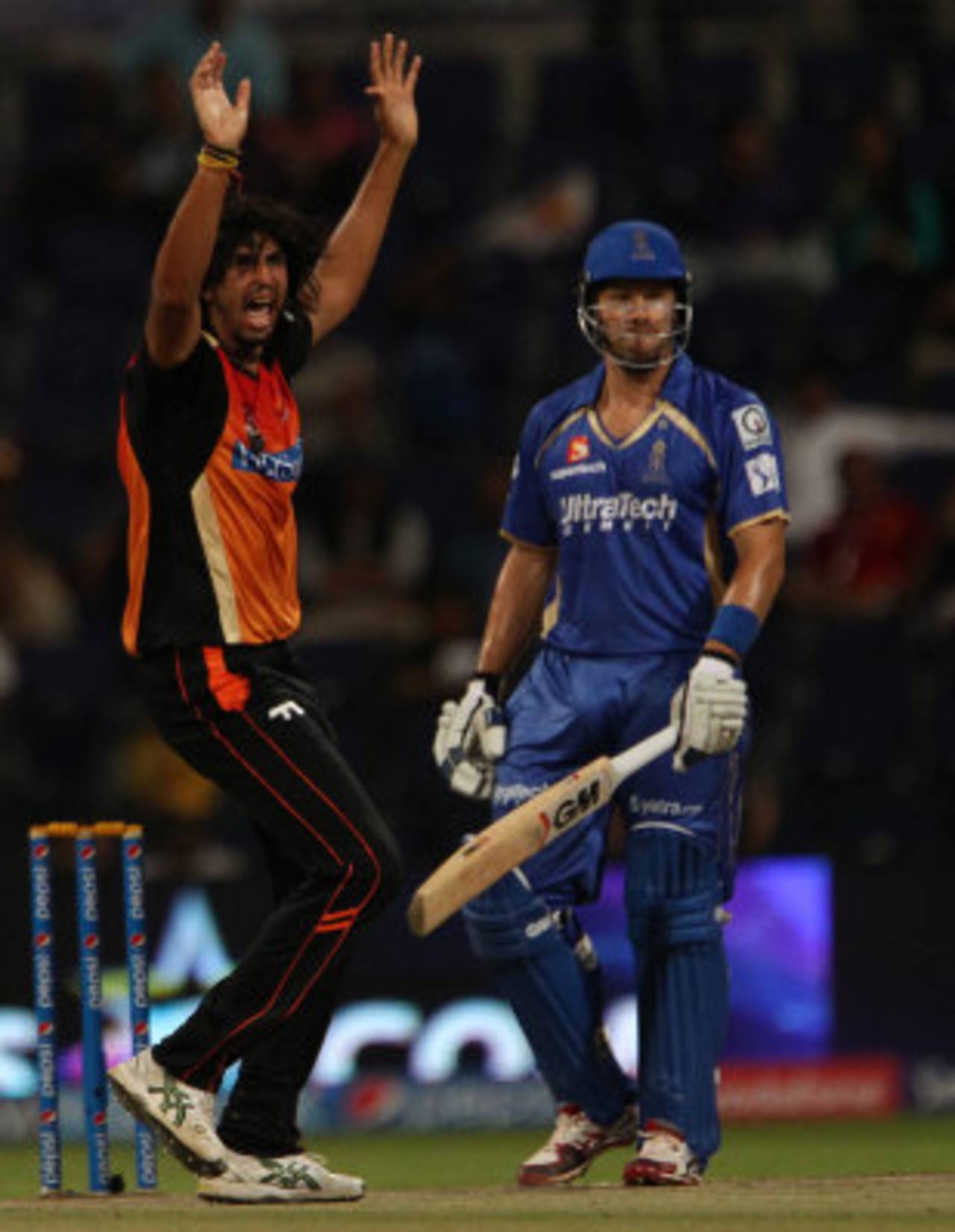Ishant Sharma removed Shane Watson with a ripper, Sunrisers Hyderabad v Rajasthan Royals, IPL 2014, Abu Dhabi, April 18, 2014