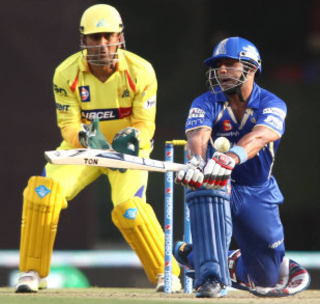 Stuart Binny attempts a reverse sweep, Chennai Super Kings v Rajasthan Royals, IPL 2014, Ranchi, May 13, 2014