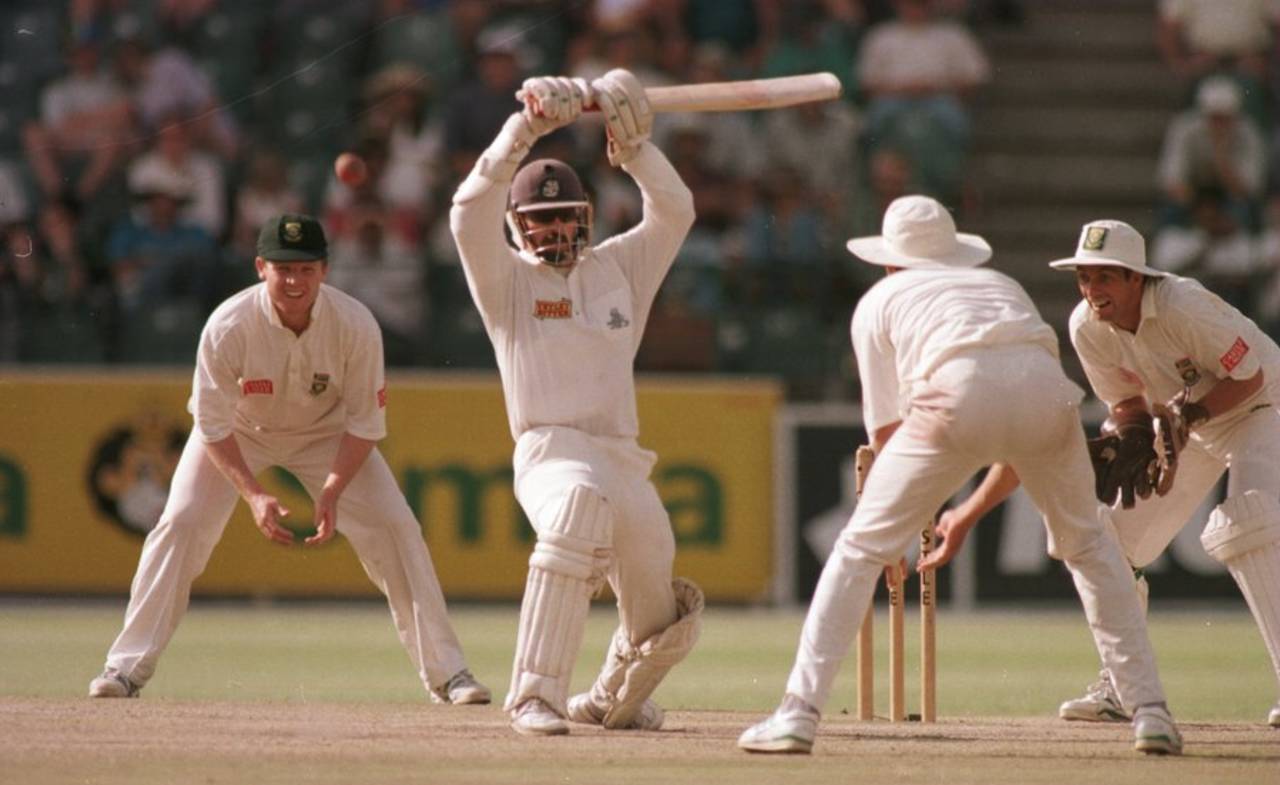 Jack Russell lets one go, South Africa v England, 2nd Test, Johannesburg, 5th day, December 4, 1995