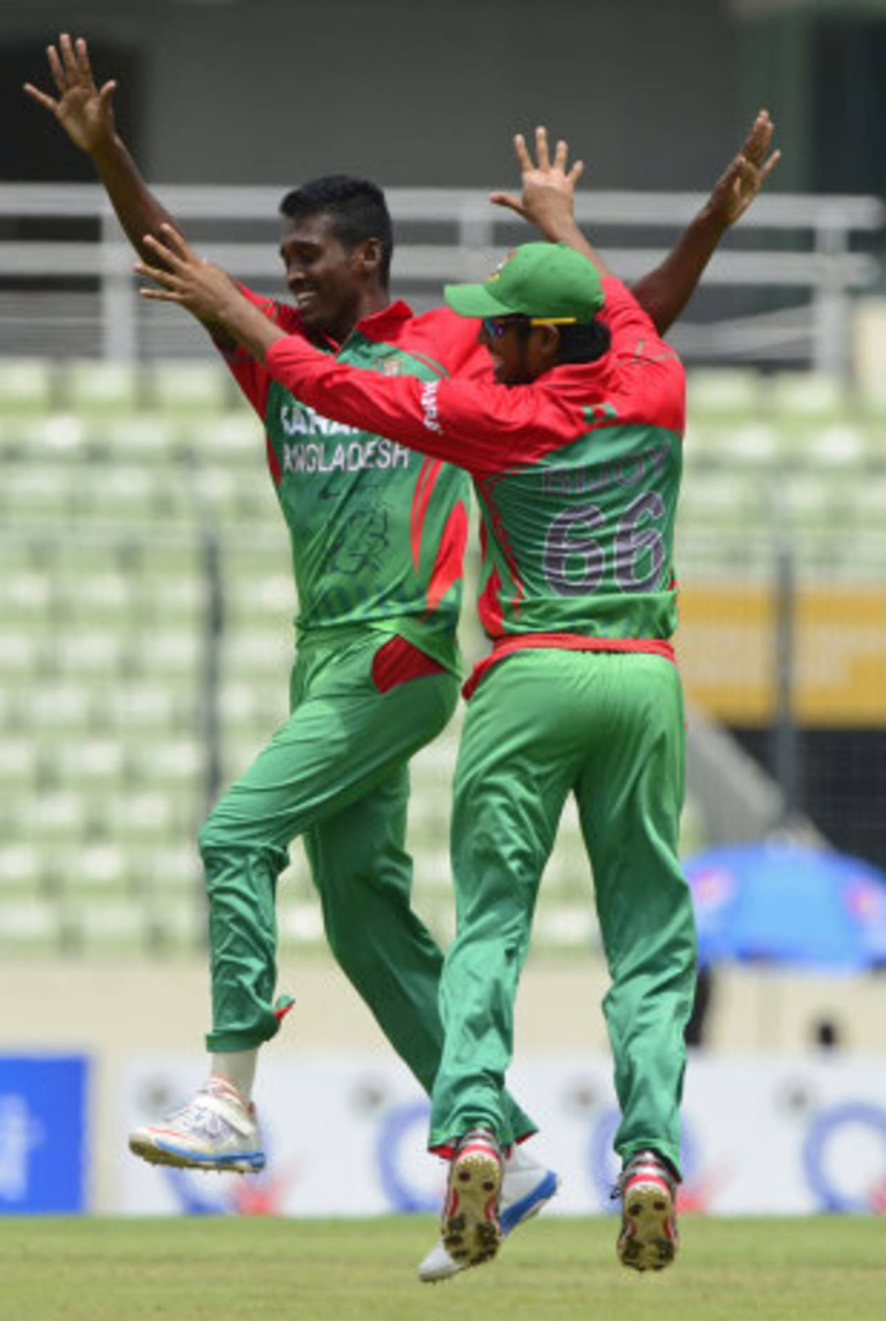 Al-Amin Hossain celebrates the wicket of Ajinkya Rahane, Bangladesh v India, 3rd ODI, Mirpur, June 19, 2014