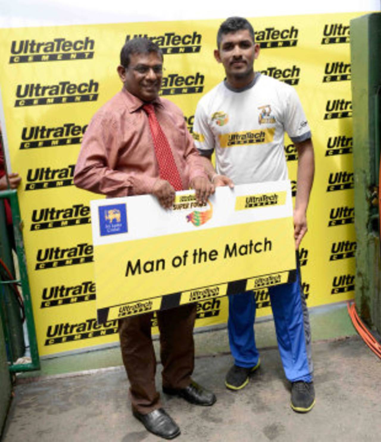 Shehan Jayasuriya receives the Man-of-the-Match award for his 30-ball 50, Udarata Rulers v Western Troopers, SLC Super 4's T20 Tournament, Colombo, June 28, 2014