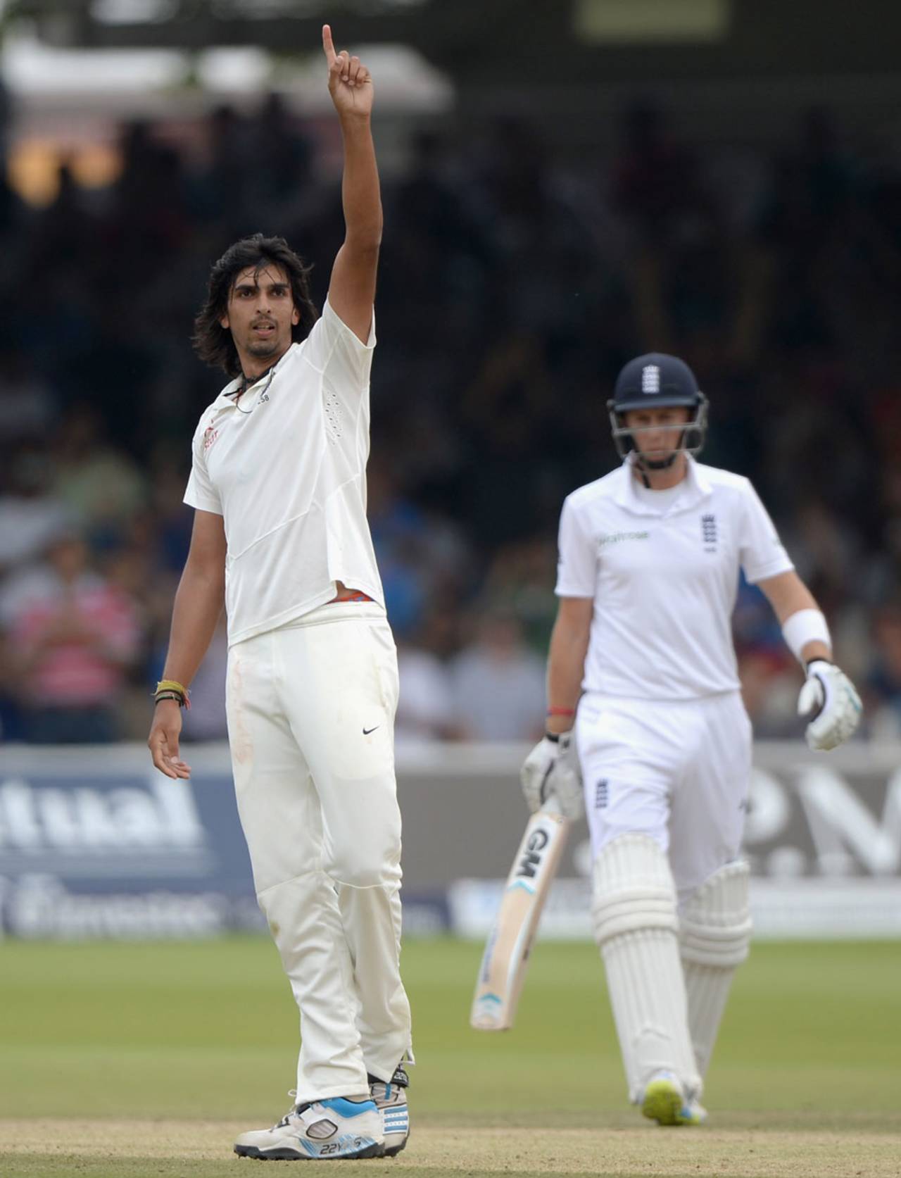 Ishant Sharma's 7 for 74 are the best figures by an Indian seamer in the fourth innings of a Test&nbsp;&nbsp;&bull;&nbsp;&nbsp;Getty Images